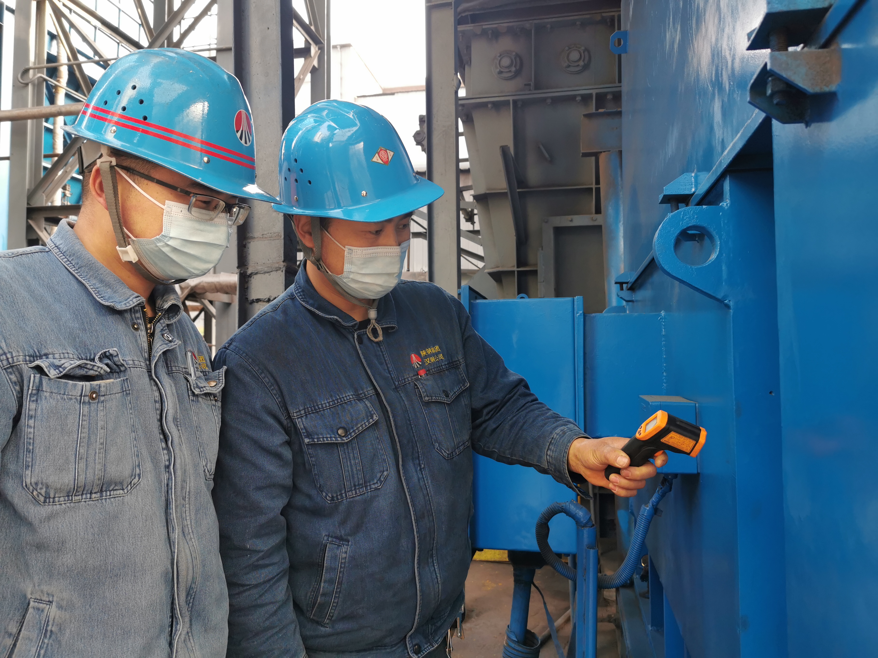 练就“十八般武艺”的维修电工张浩 练就“十八般武艺”的维修电工张浩