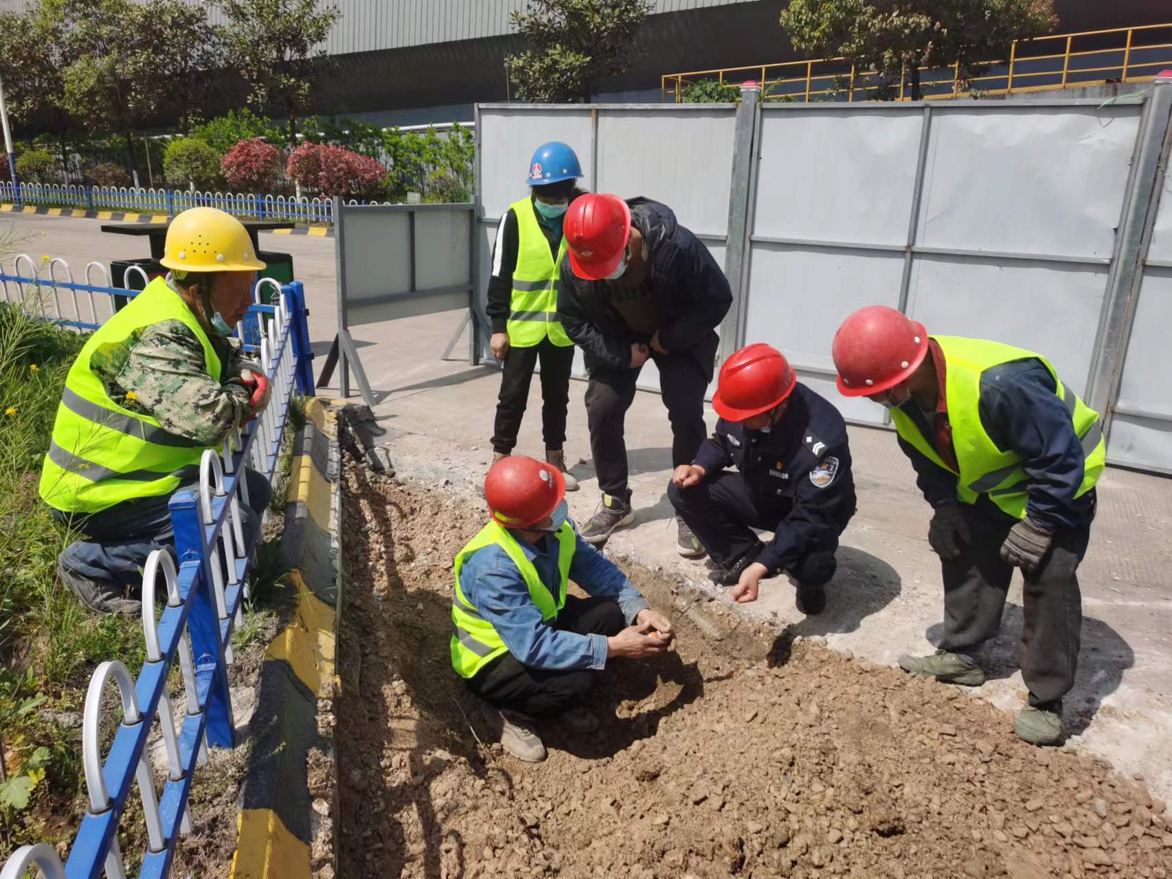 保卫部将“四不伤害月”活动深度融入智慧保卫项目施工全过程 保卫部将“四不伤害月”活动深度融入智慧保卫项目施工全过程