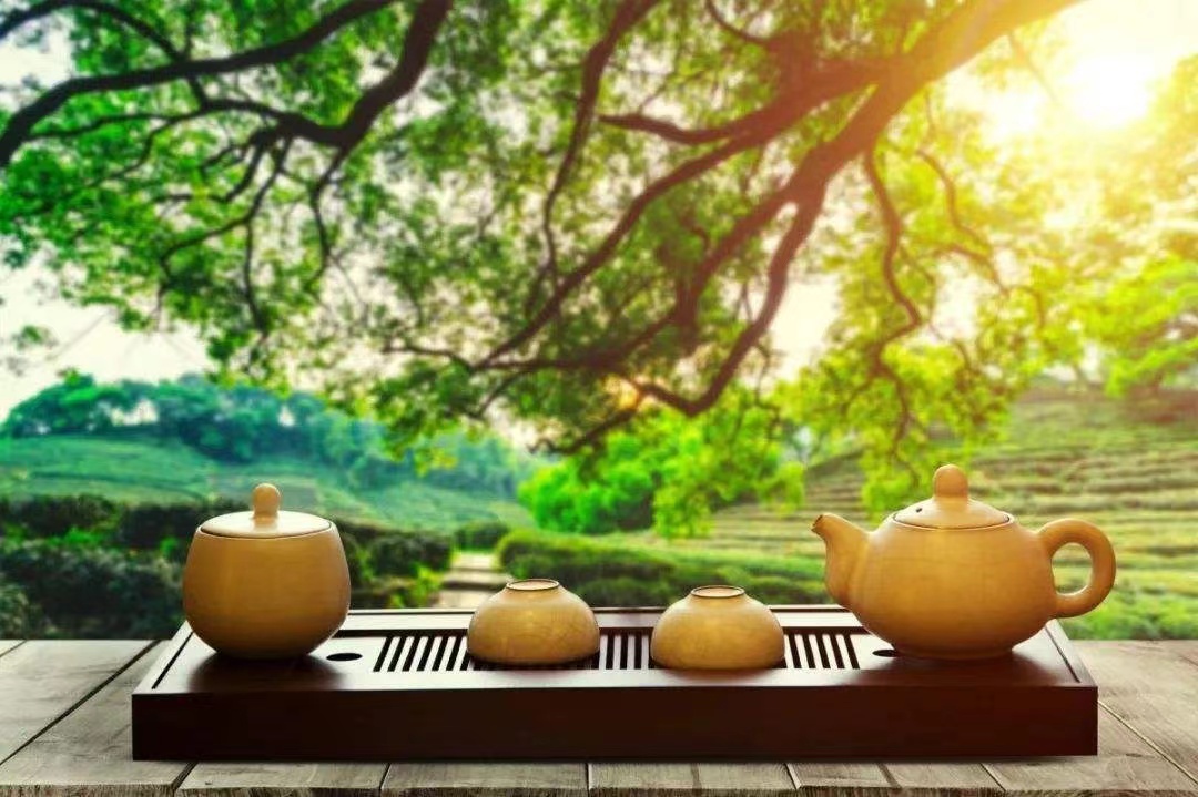 人间四月,一盏茶茗浸春光 人间四月,一盏茶茗浸春光