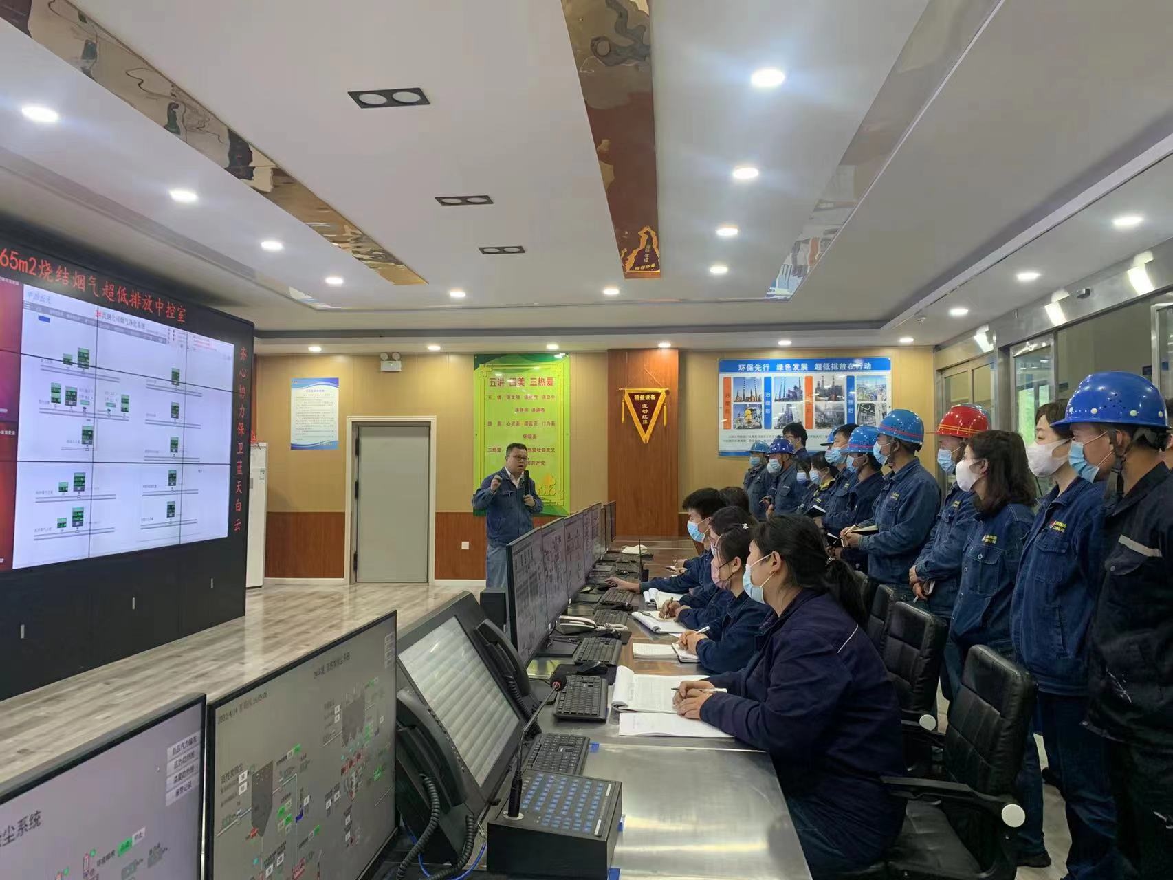 干部上讲台,以讲带学促生产 干部上讲台,以讲带学促生产