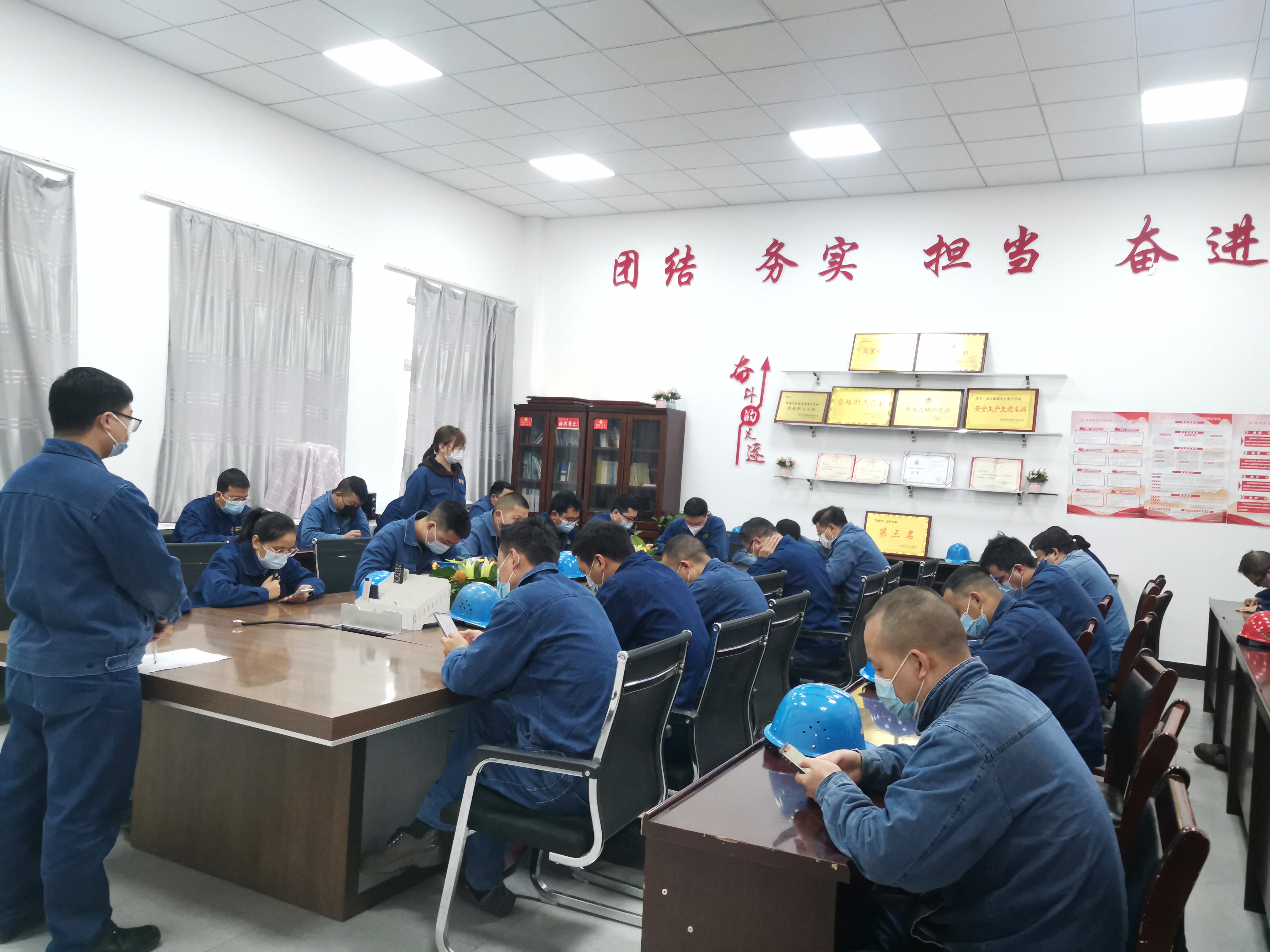 “廉花”盛开“清风”自来 “廉花”盛开“清风”自来