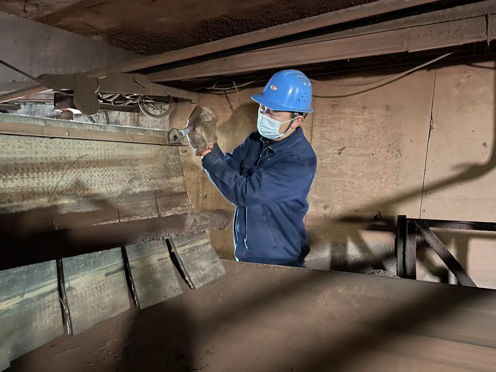 创新“聚育用励”机制  实现人才队伍建设新突破