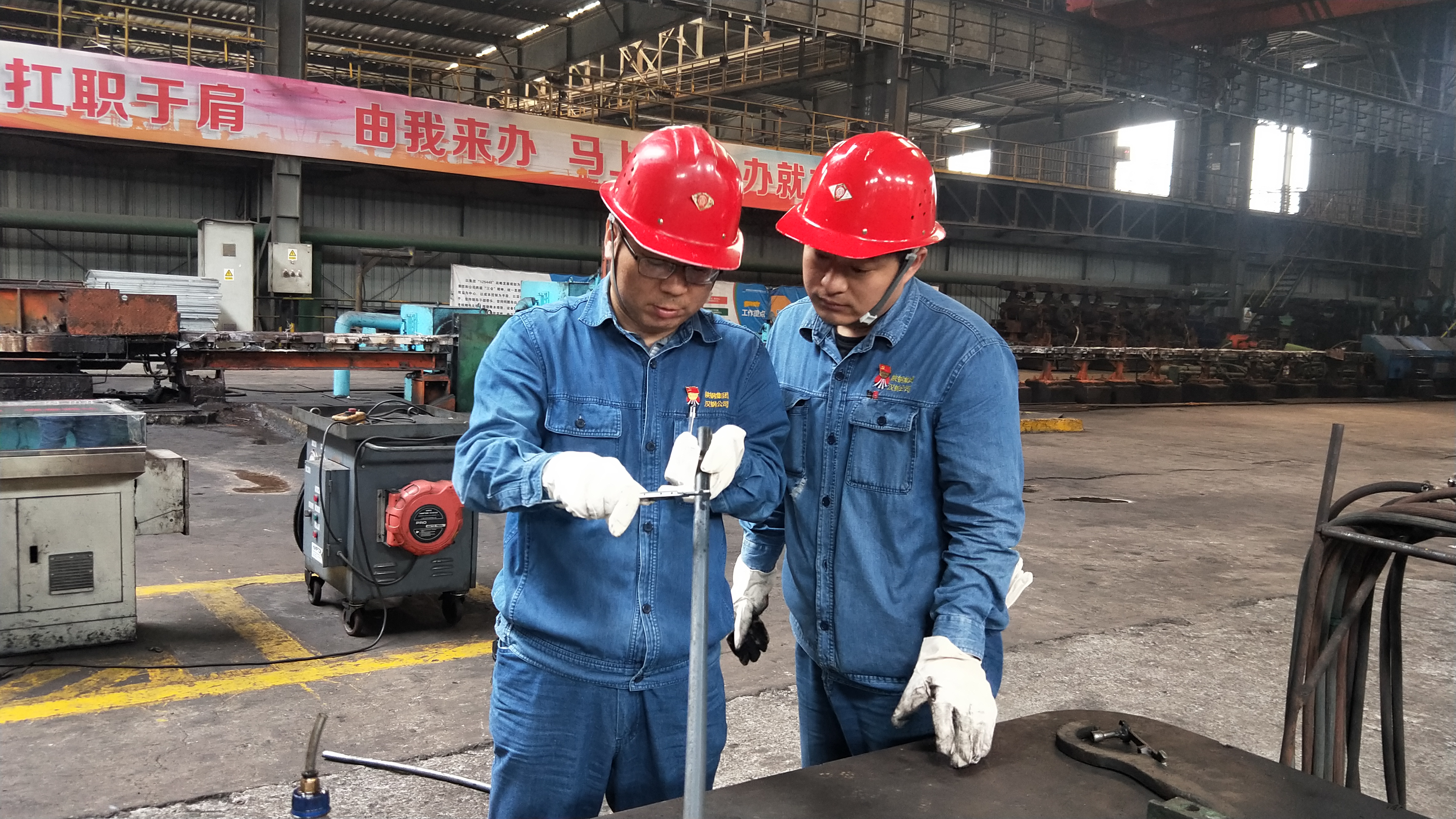 激流勇进 砥砺前行 推动高质量发展的领航人 ——记汉中市2017-2018年度劳动模范张沧浪 激流勇进 砥砺前行 推动高质量发展的领航人 ——记汉中市2017-2018年度劳动模范张沧浪