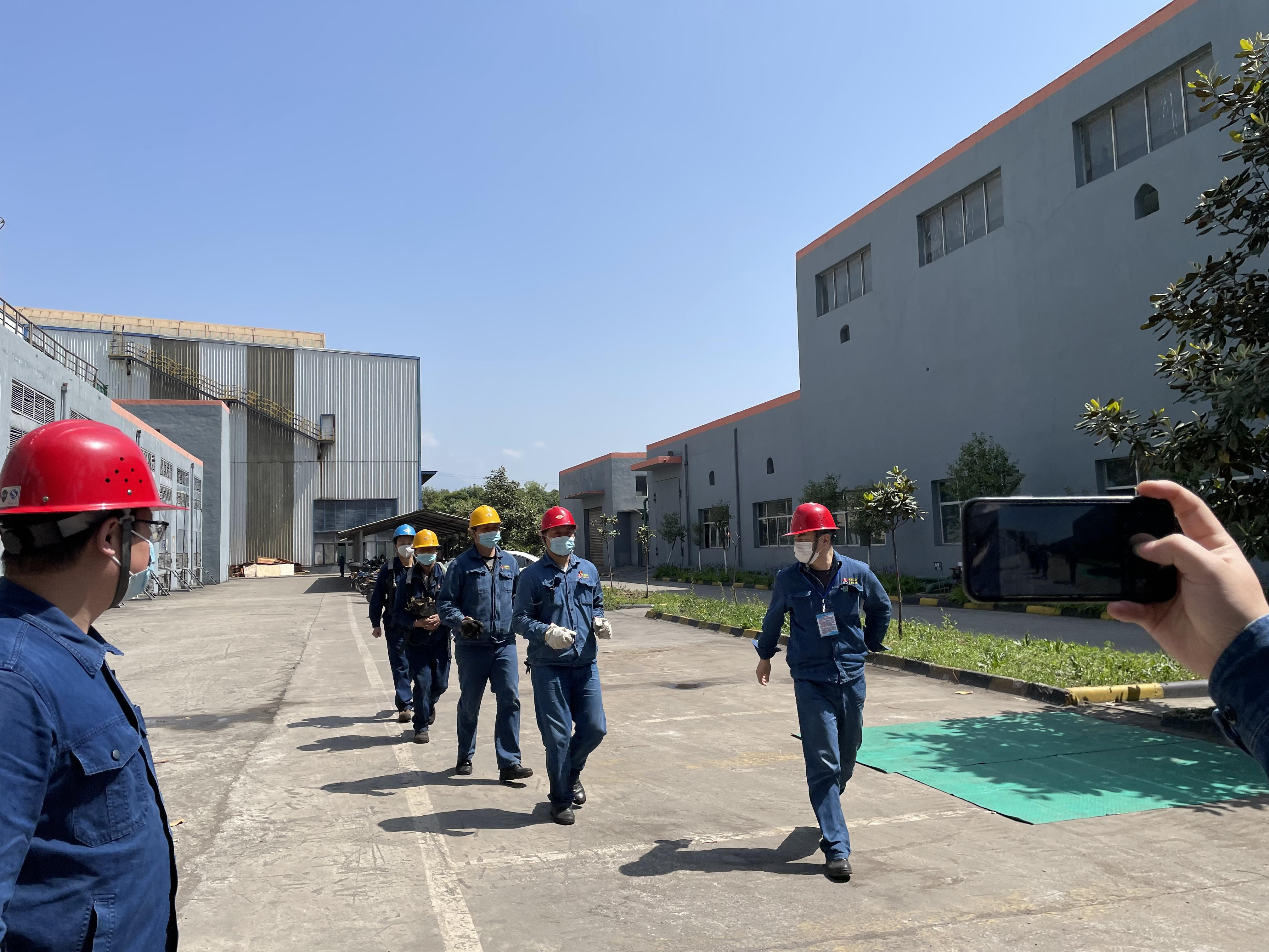 以练备战护平安   筑牢防线强练兵 ——记轧钢厂受限空间事故应急演练掠影