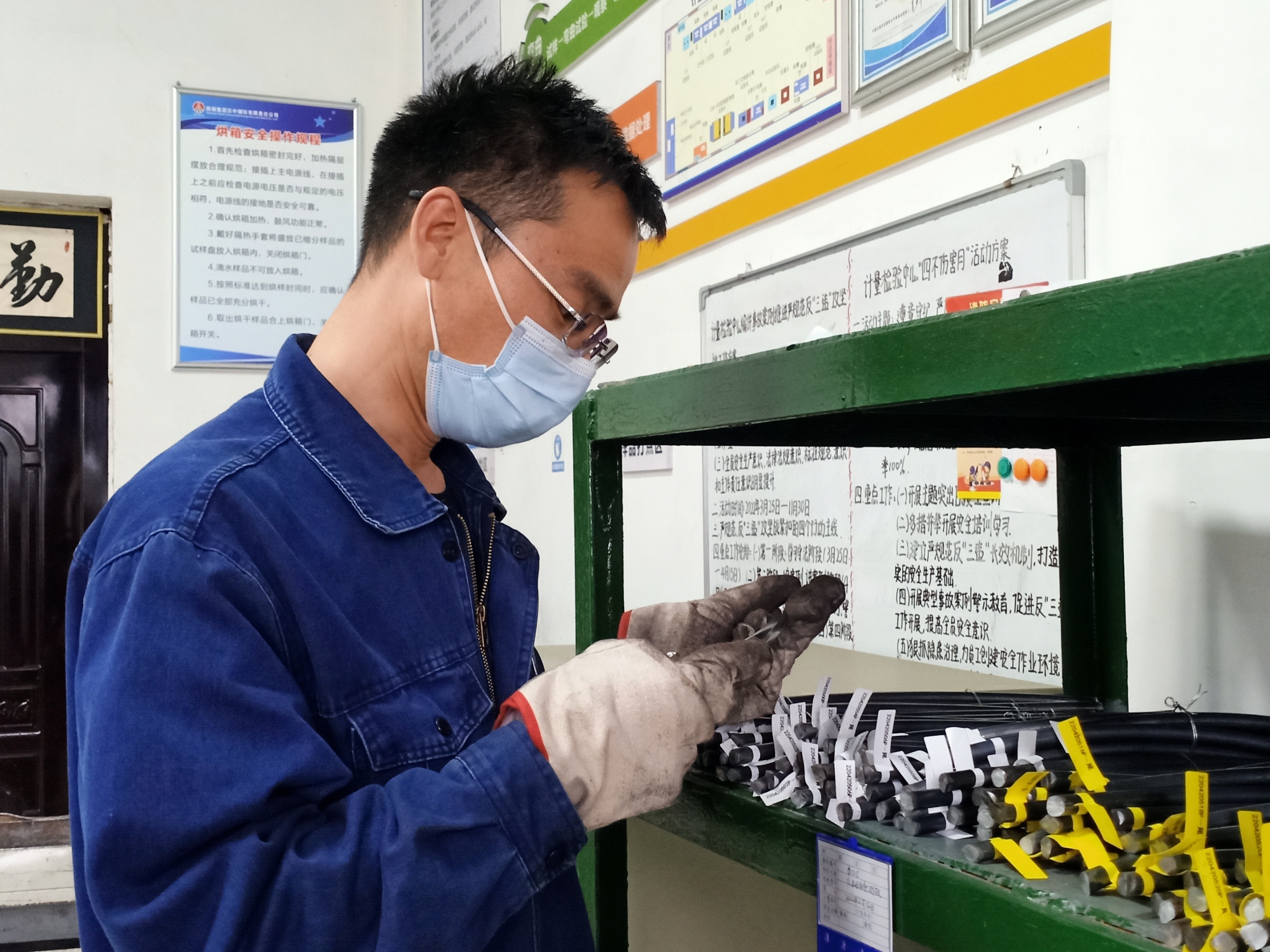 敢于触礁的水总能见证大海的澎湃