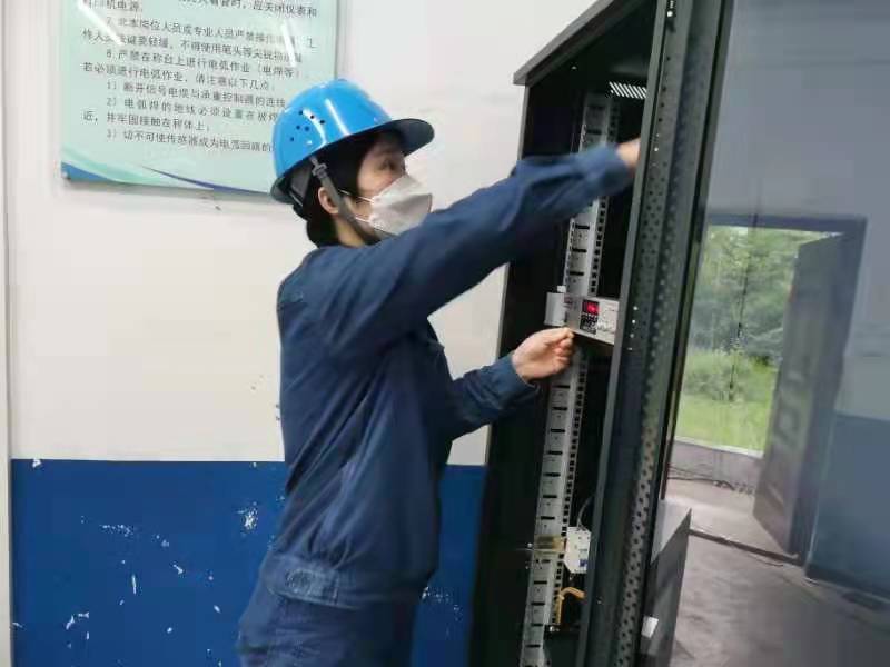 激扬爱岗情 彰显巾帼力——记“巾帼能手”王娇艳的钢样年华 激扬爱岗情 彰显巾帼力——记“巾帼能手”王娇艳的钢样年华