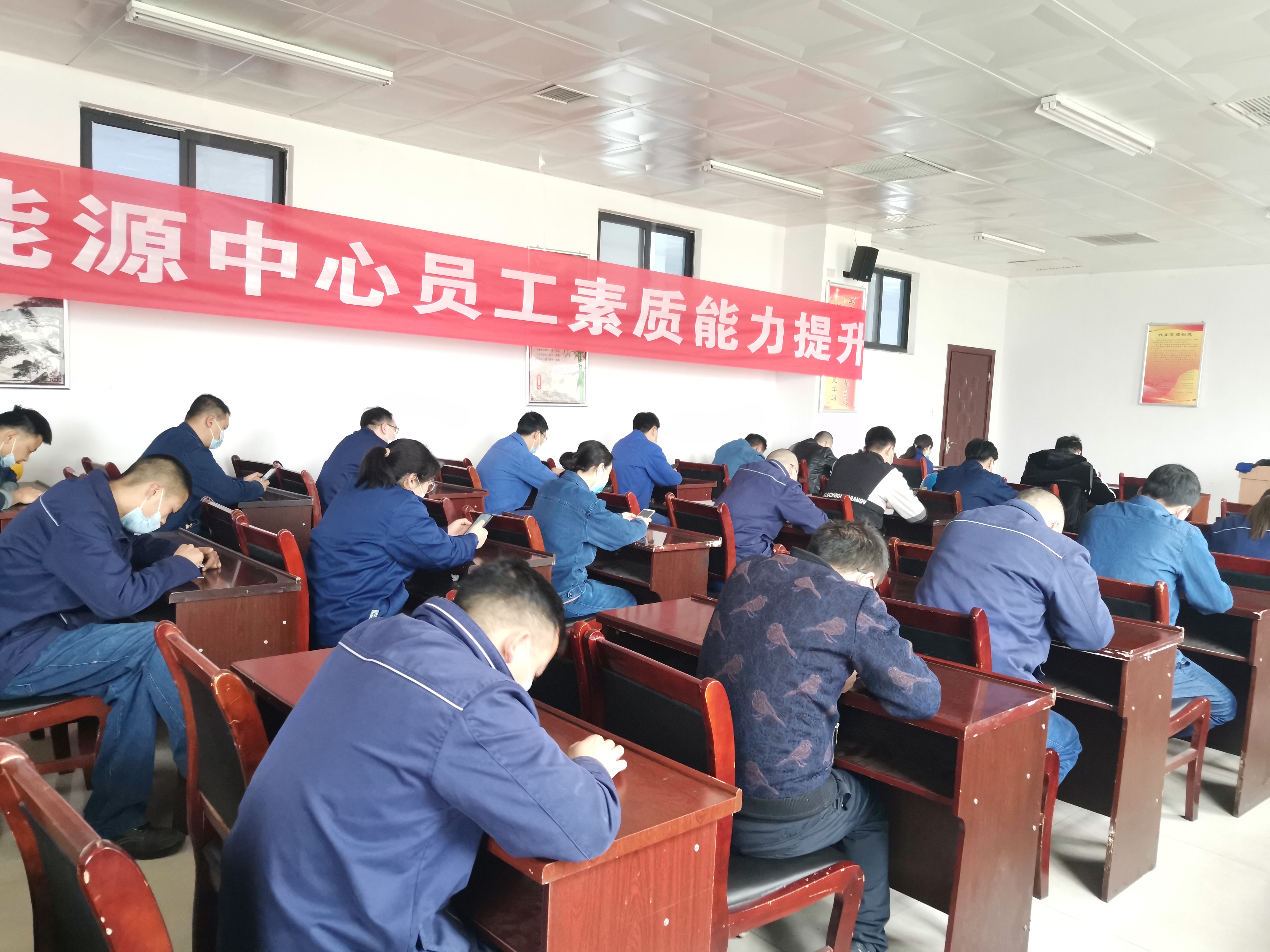 “四不伤害月”让安全更有保证 “四不伤害月”让安全更有保证