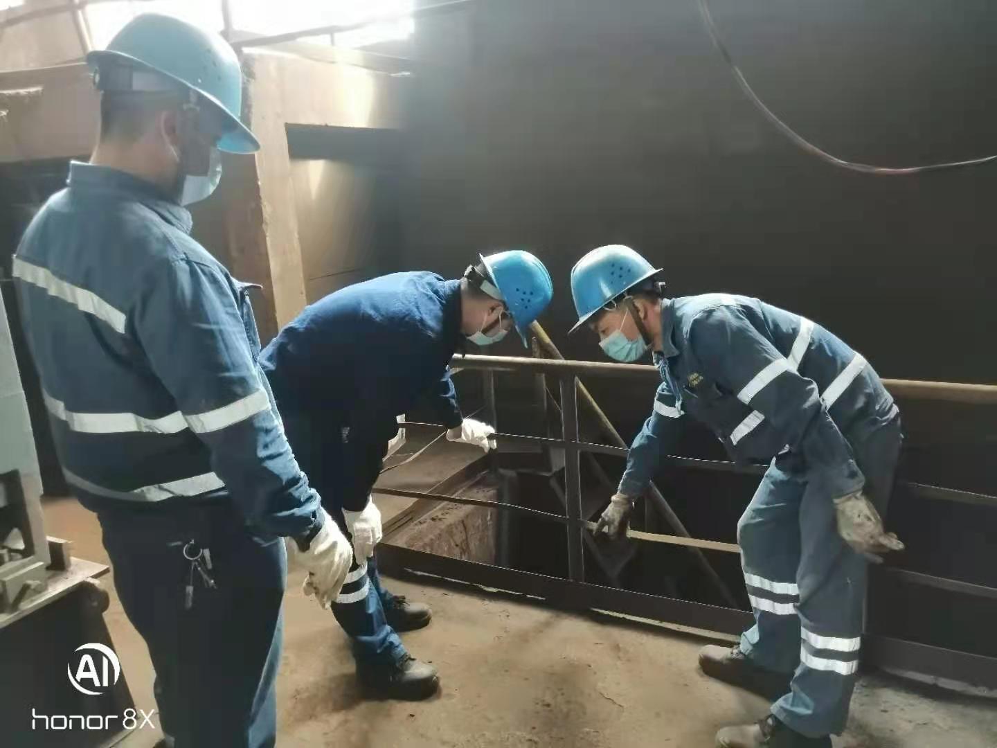 班组里的多面手 班组里的多面手