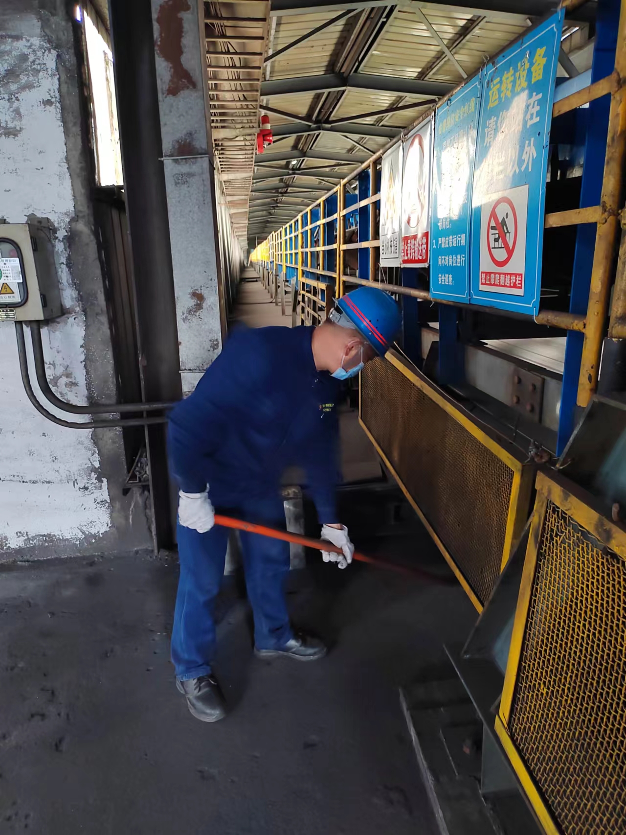 班组里的多面手 班组里的多面手