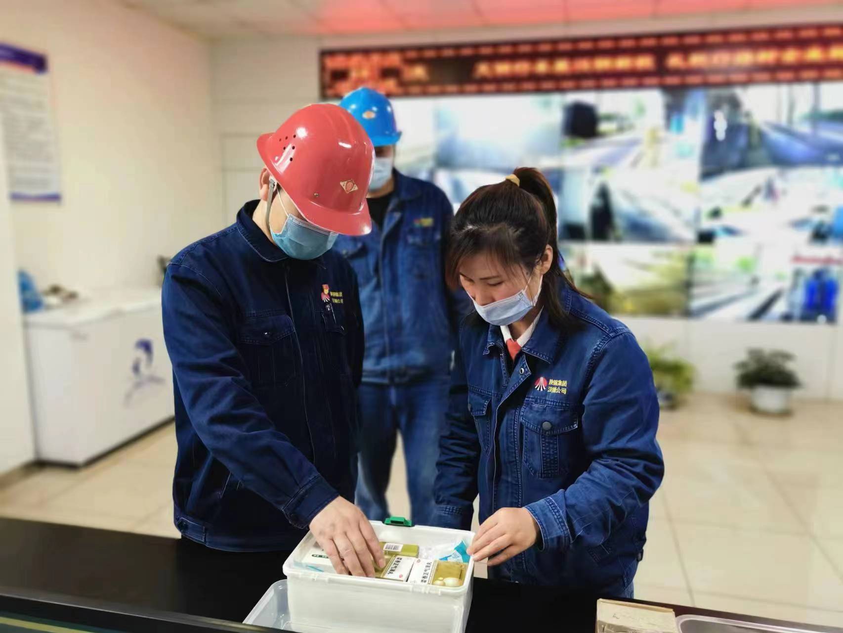 “党建＋”助力“应急管理月”