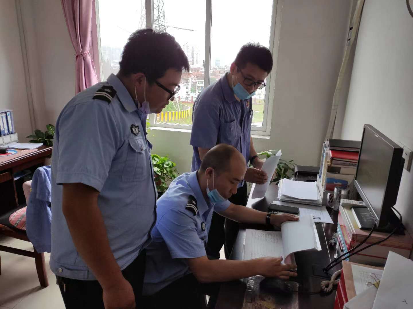 情系信访终不悔,甘洒热血写春秋 ——记陕煤集团2020-2021年最美信访干部陈开霖 情系信访终不悔,甘洒热血写春秋 ——记陕煤集团2020-2021年最美信访干部陈开霖