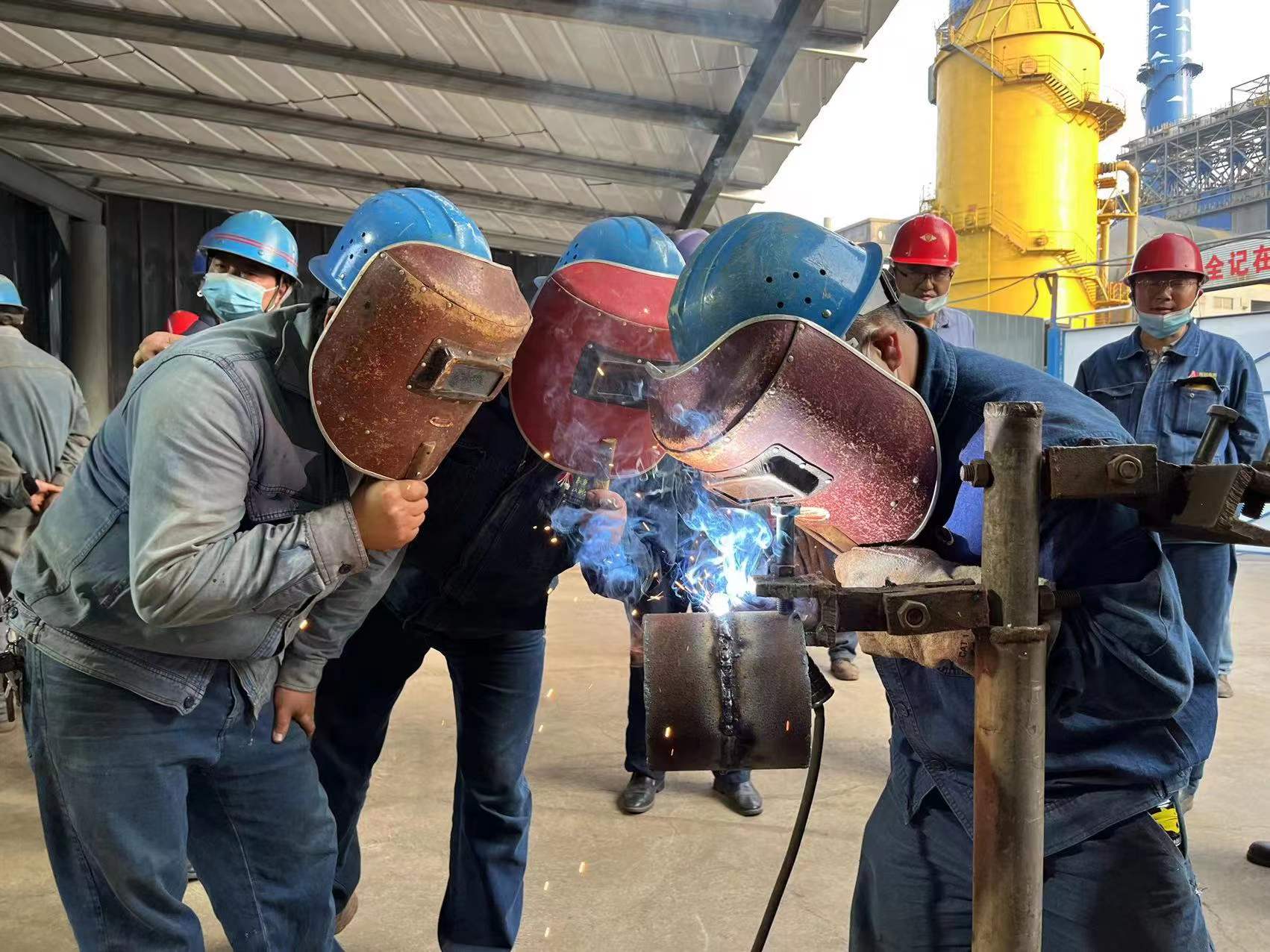 沉下身子服务一线，以劳动竞赛助推企业高质量发展