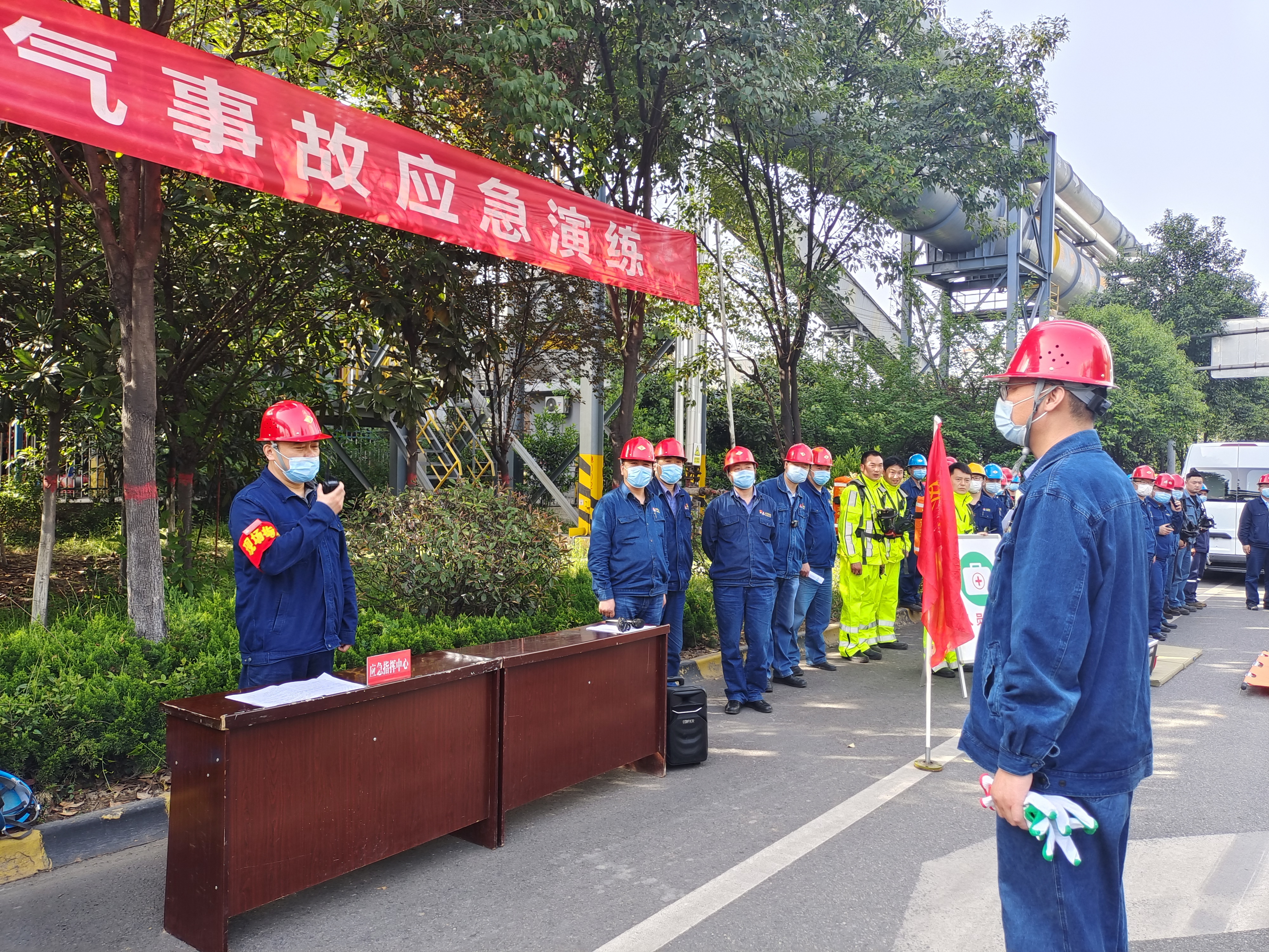 党建带团建  焕发“青春范儿”