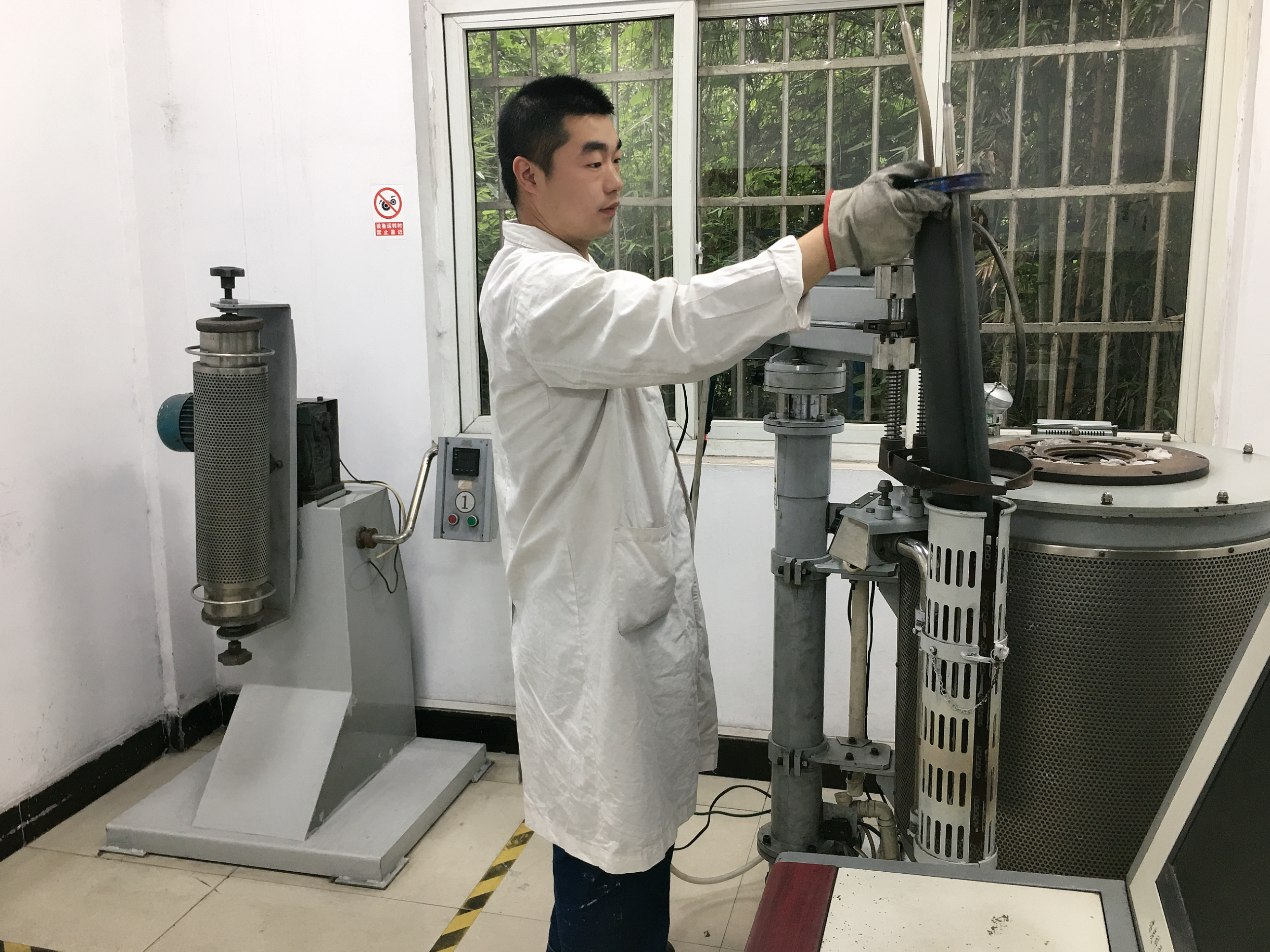 深挖内潜，紧盯“降本增效”目标