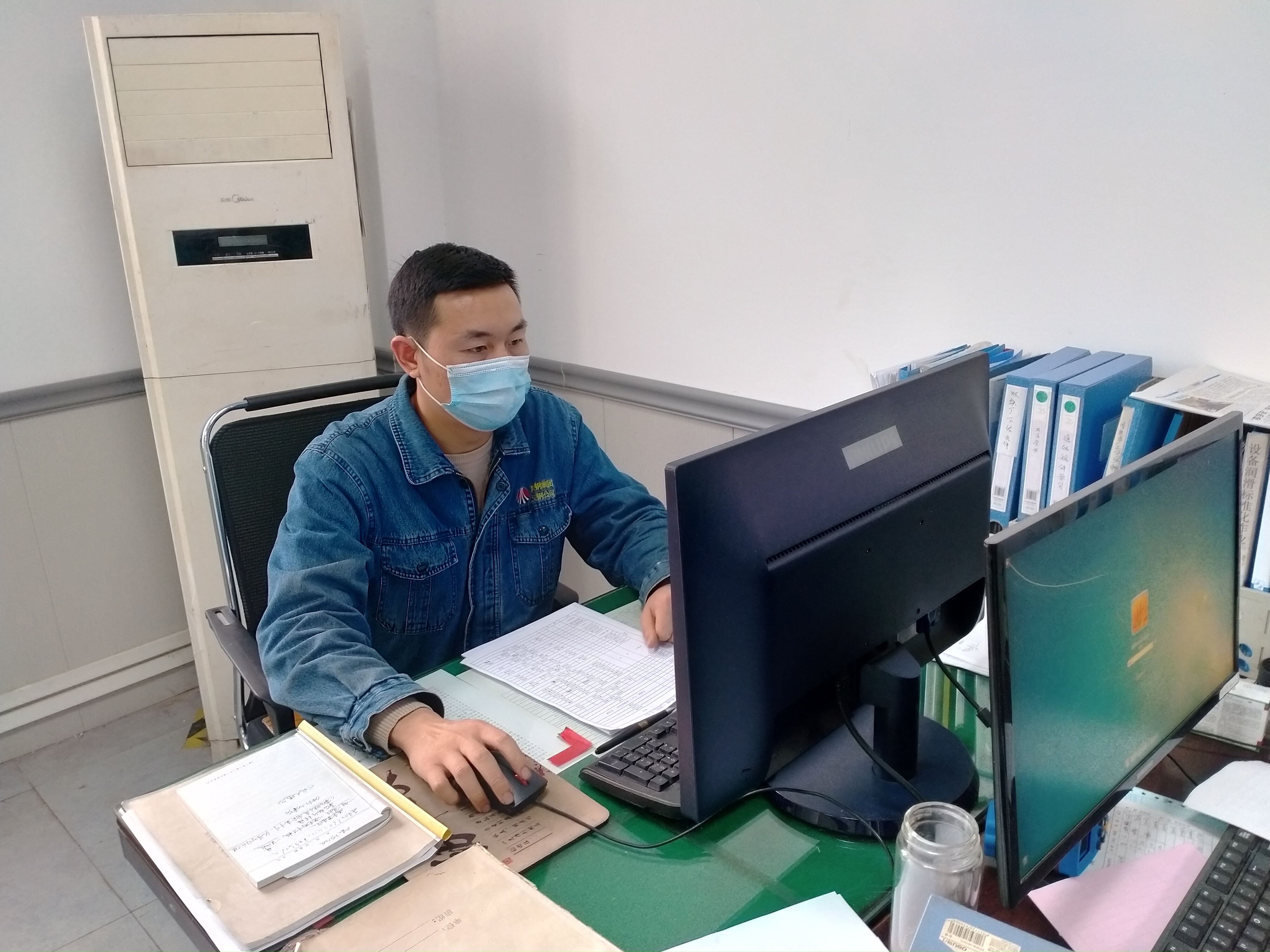 办公室的各色脸谱 办公室的各色脸谱