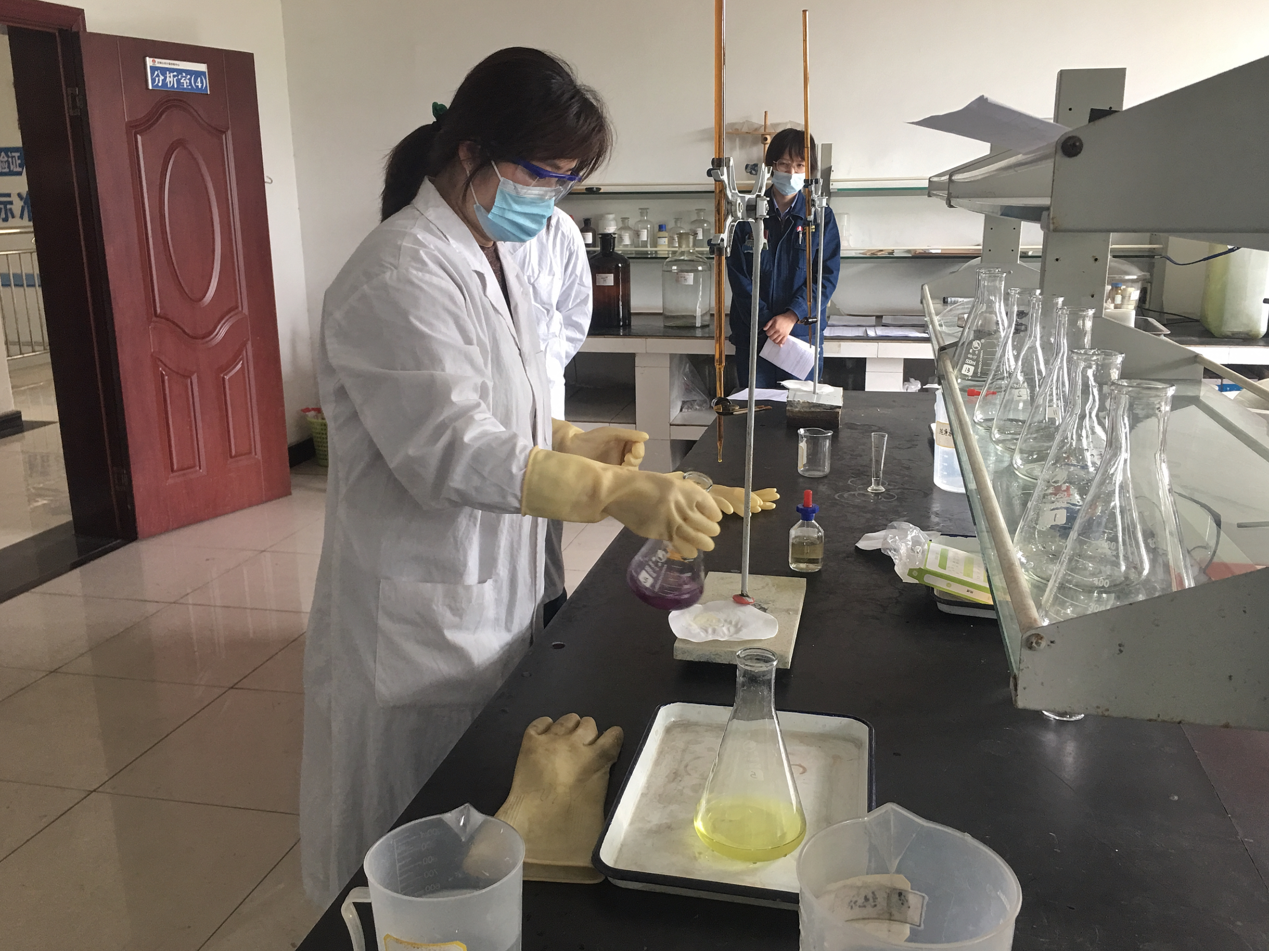 厉兵秣马正当时！汉钢公司举办第十二届分析工技术比武大赛