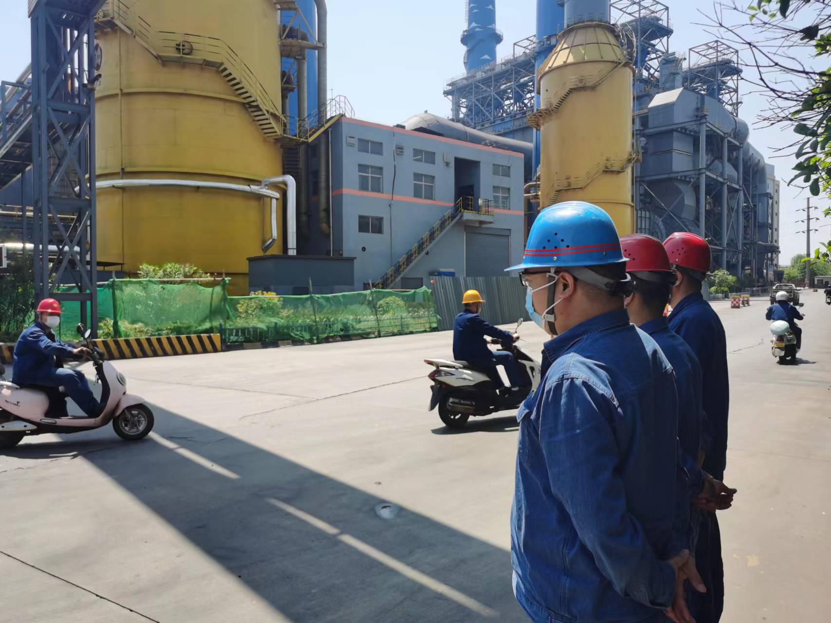 摩托车驾驶者,请你骑车悠着点 摩托车驾驶者,请你骑车悠着点