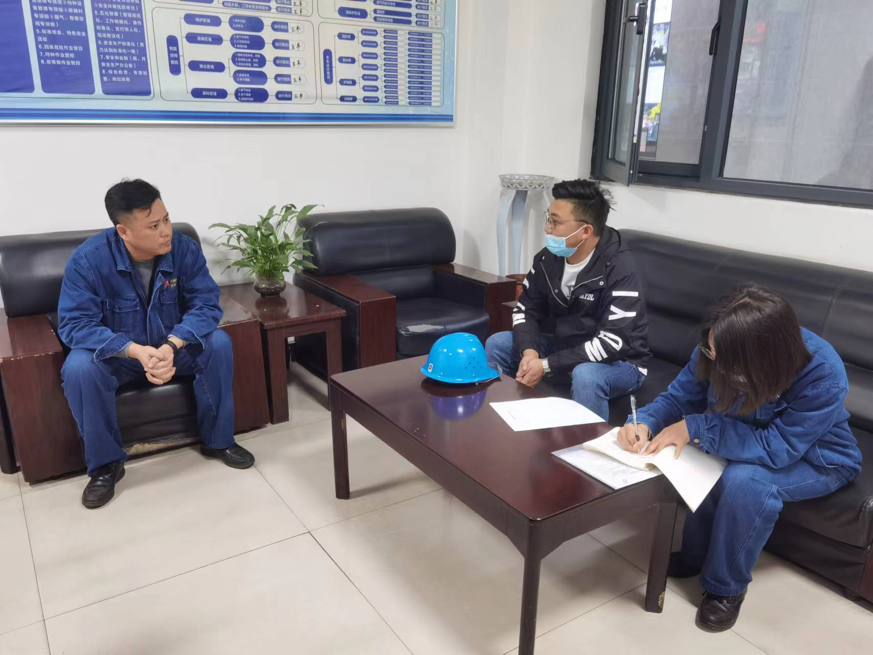 以心交心解难题,助推信访变“信任” 以心交心解难题,助推信访变“信任”