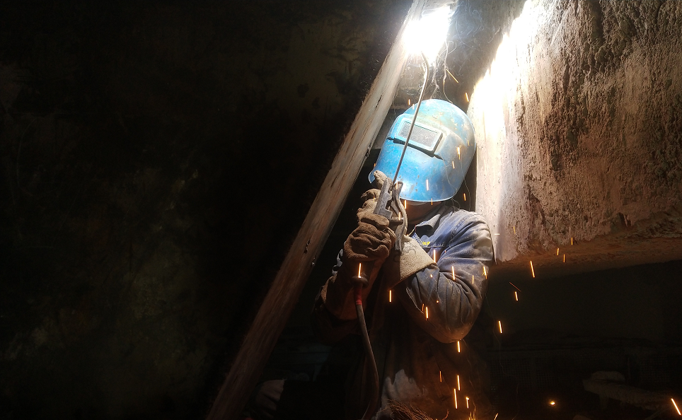 钢铁蓝在烧结 “三员”聚力 奋战红五月 钢铁蓝在烧结 “三员”聚力 奋战红五月