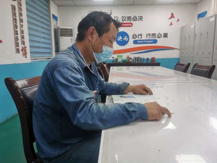 多姿多彩 他们是最美轧钢战士 多姿多彩 他们是最美轧钢战士