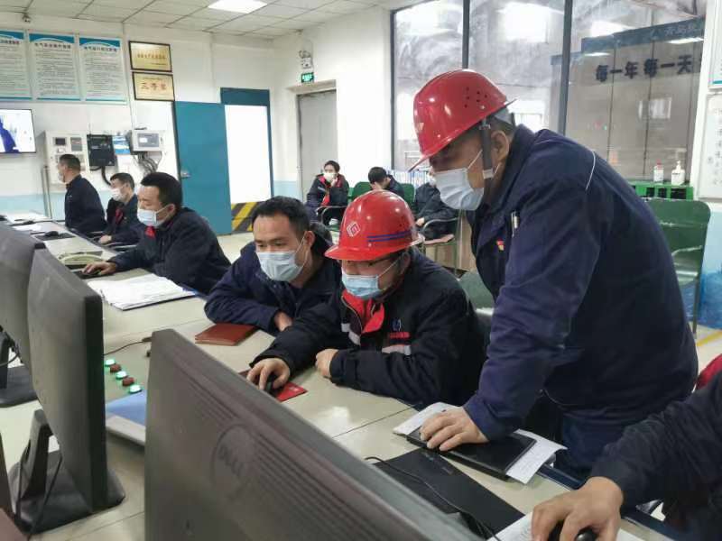 找准痛点除短板 抓住关键促提升--烧结厂全面开启“三问三思”大讨论活动纪实