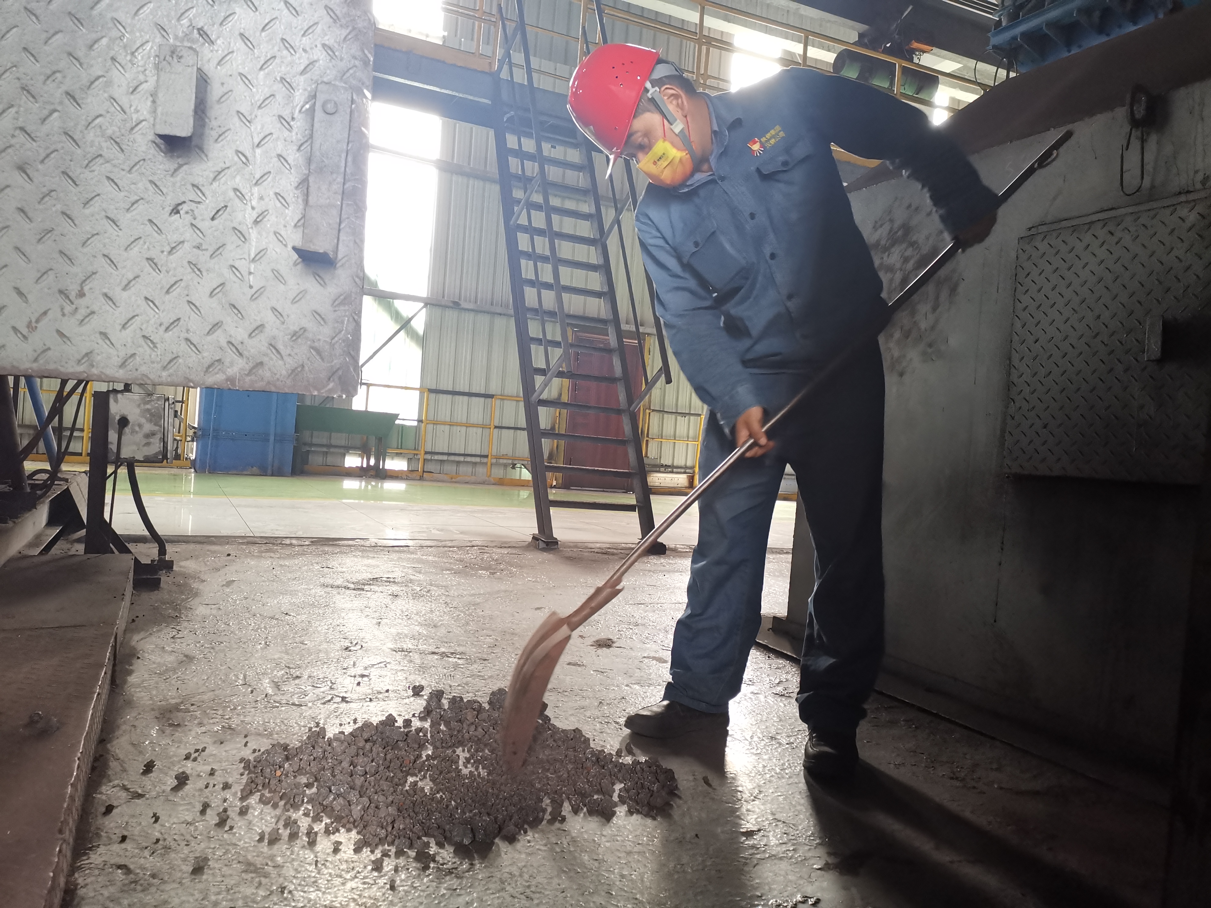 铁前“四小生” 技术棒棒的! 铁前“四小生” 技术棒棒的!