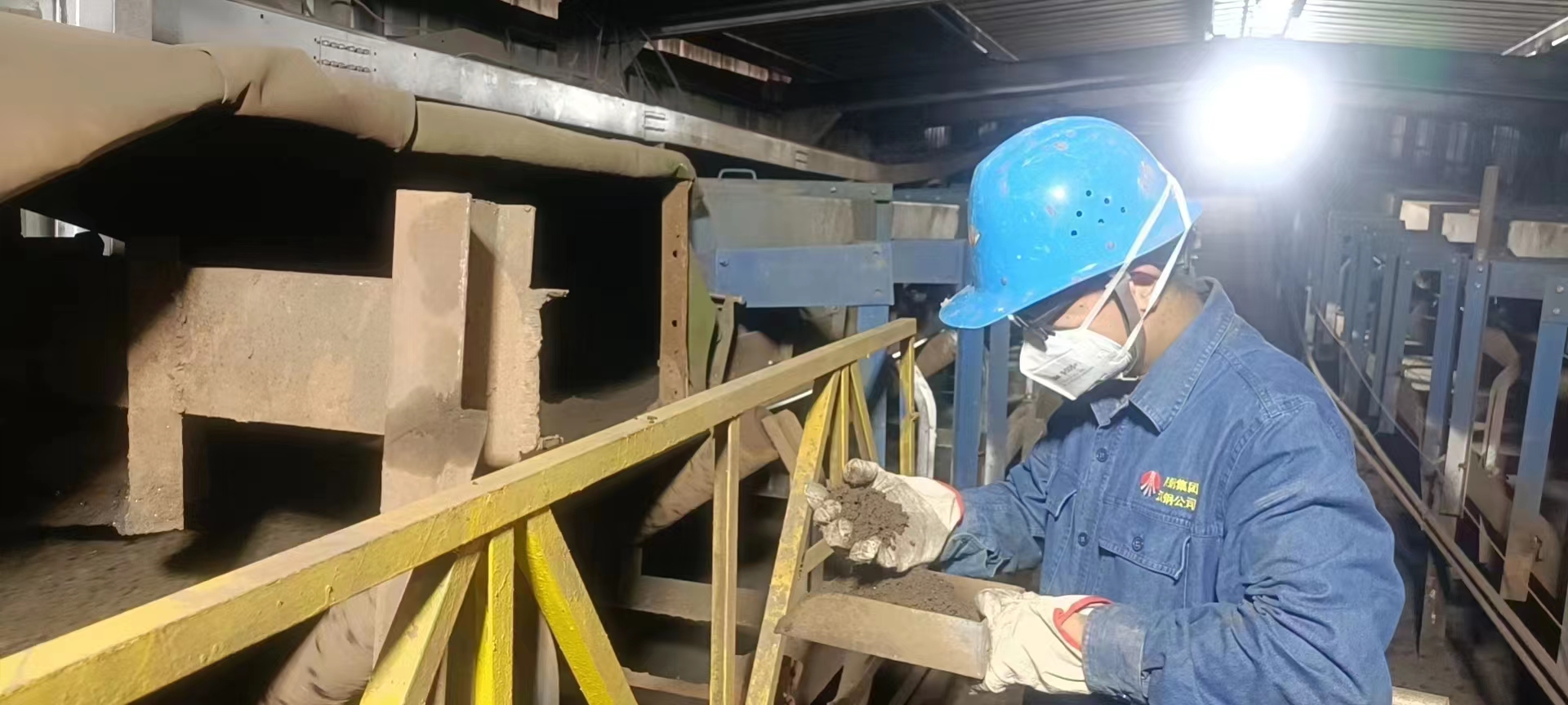 肩扛责任守佳节,践行使命勇奉献 肩扛责任守佳节,践行使命勇奉献