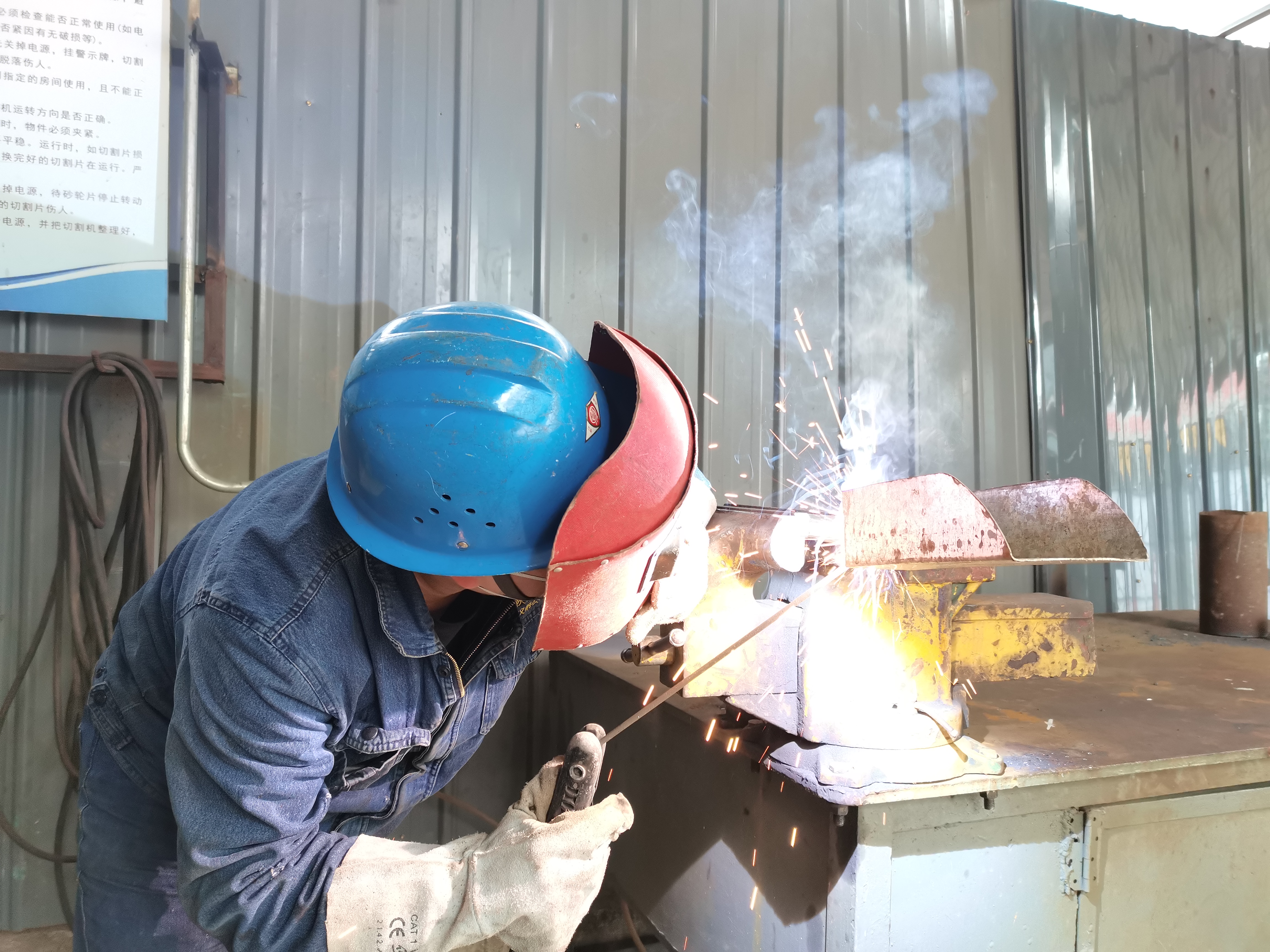 奏响检修的“铁+火”之歌 奏响检修的“铁+火”之歌