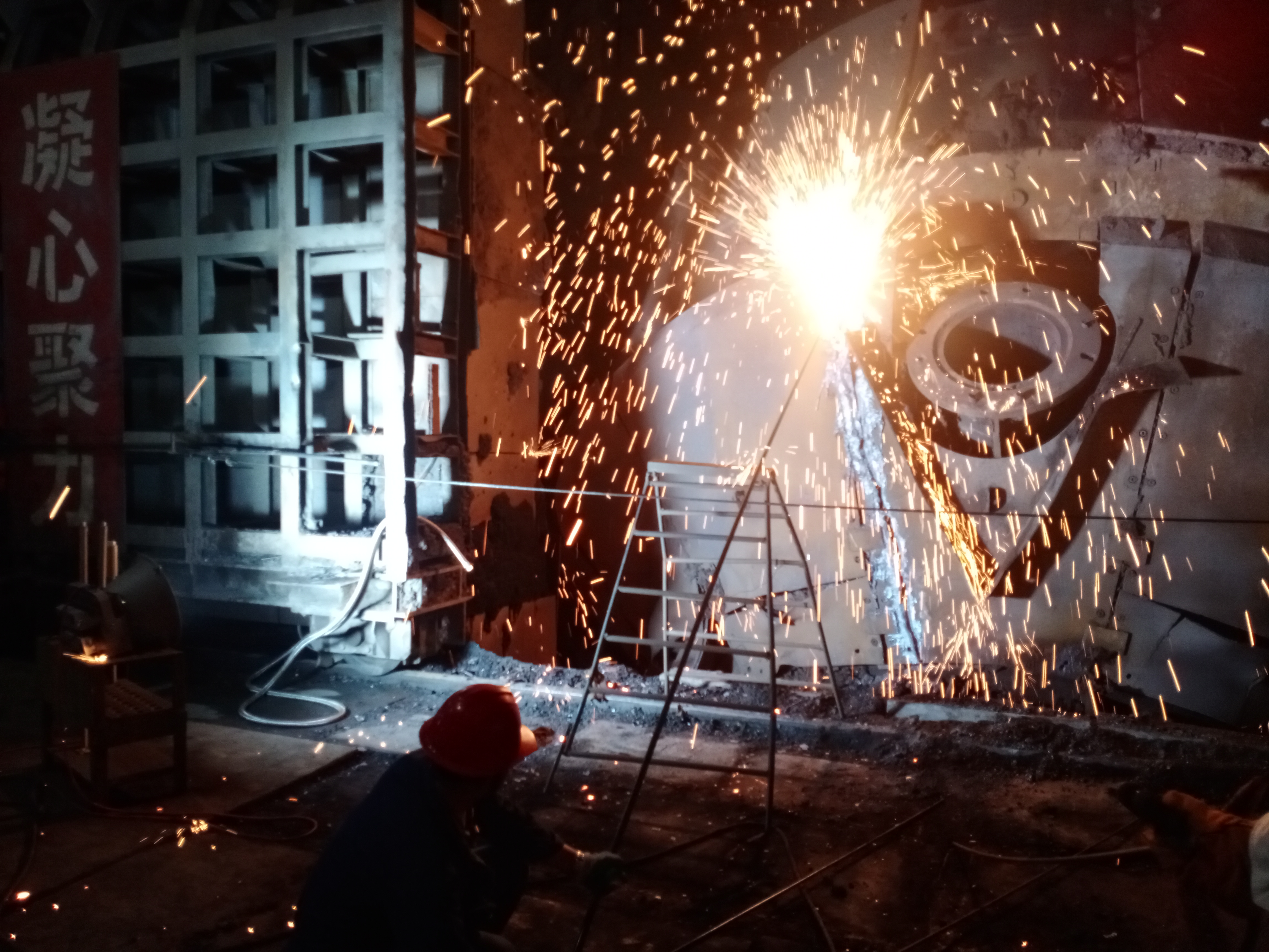 这样的检修人，“暑”你最美