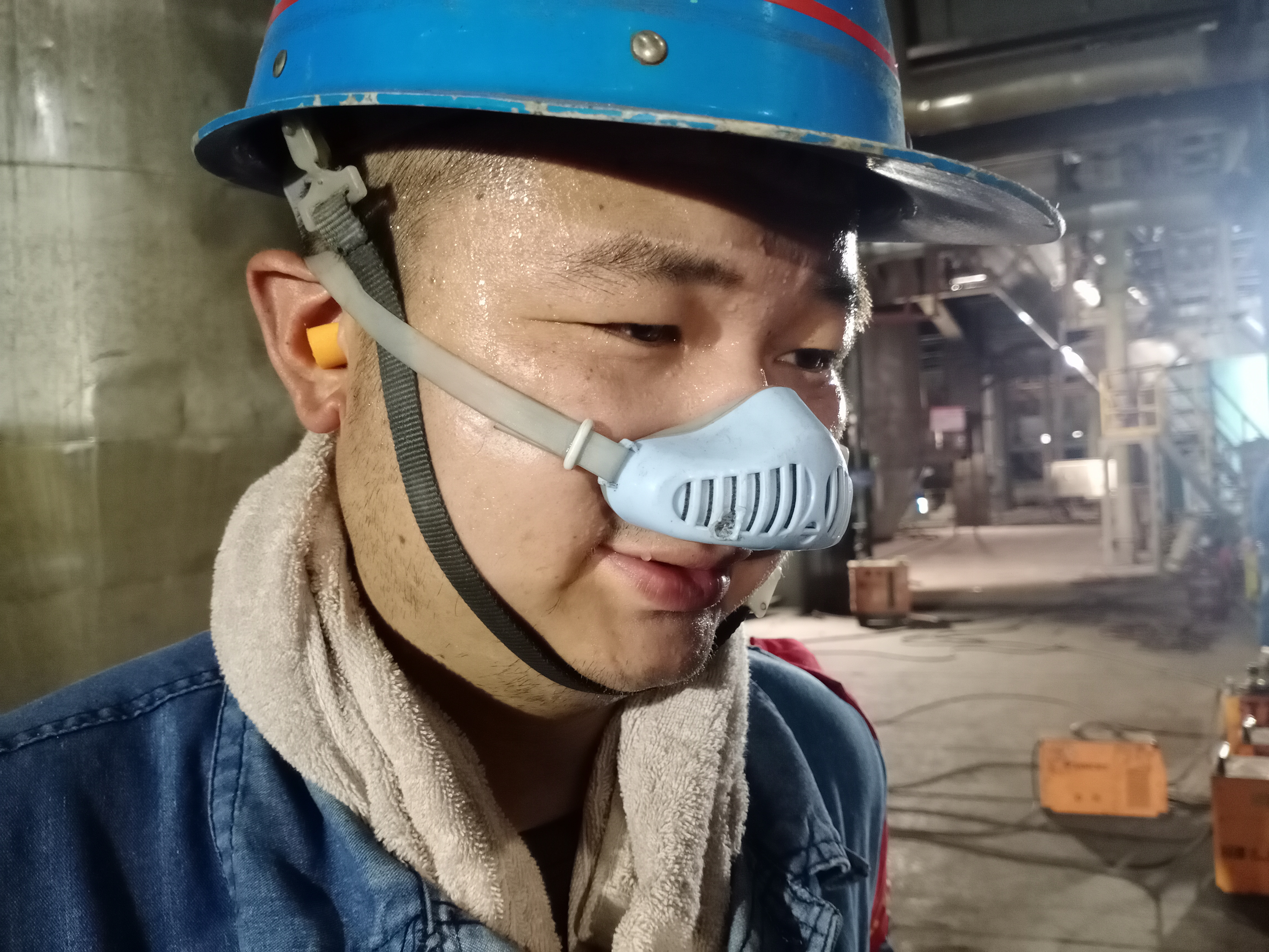 这样的检修人，“暑”你最美