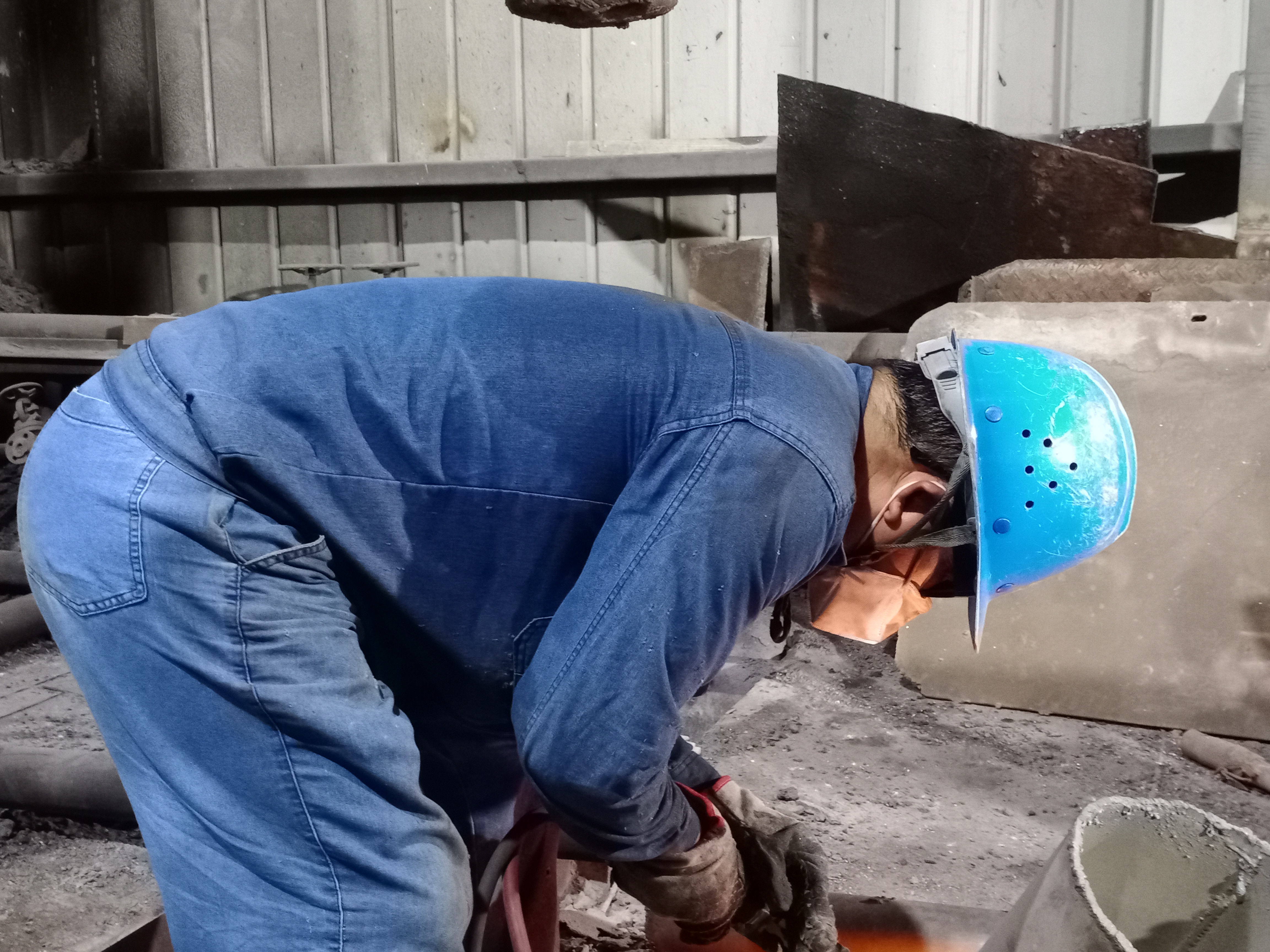 这样的检修人，“暑”你最美