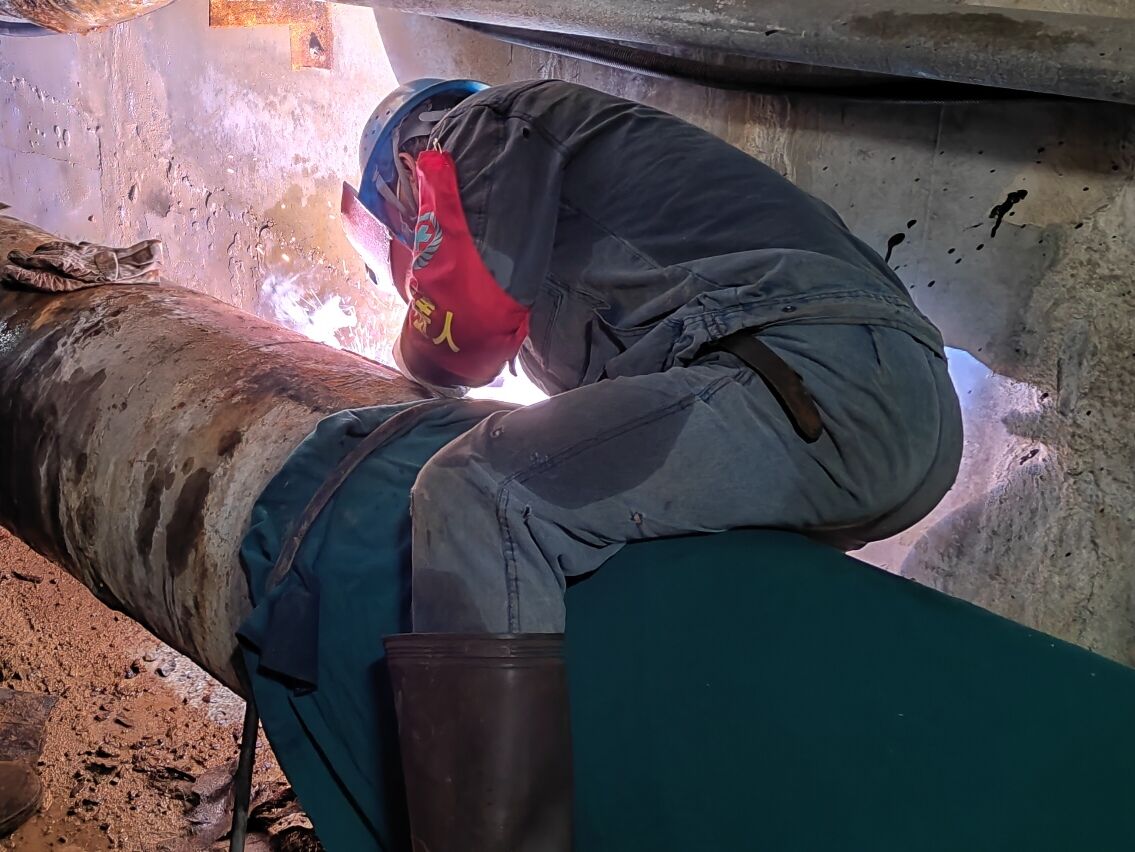 这样的检修人，“暑”你最美