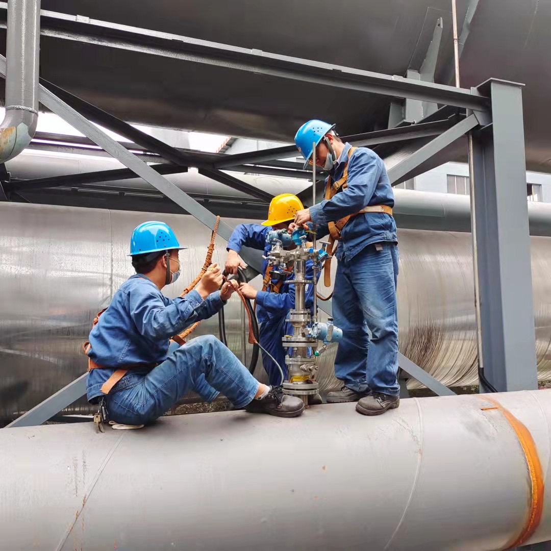 检修,镜头下的别样高“烤” 检修,镜头下的别样高“烤”