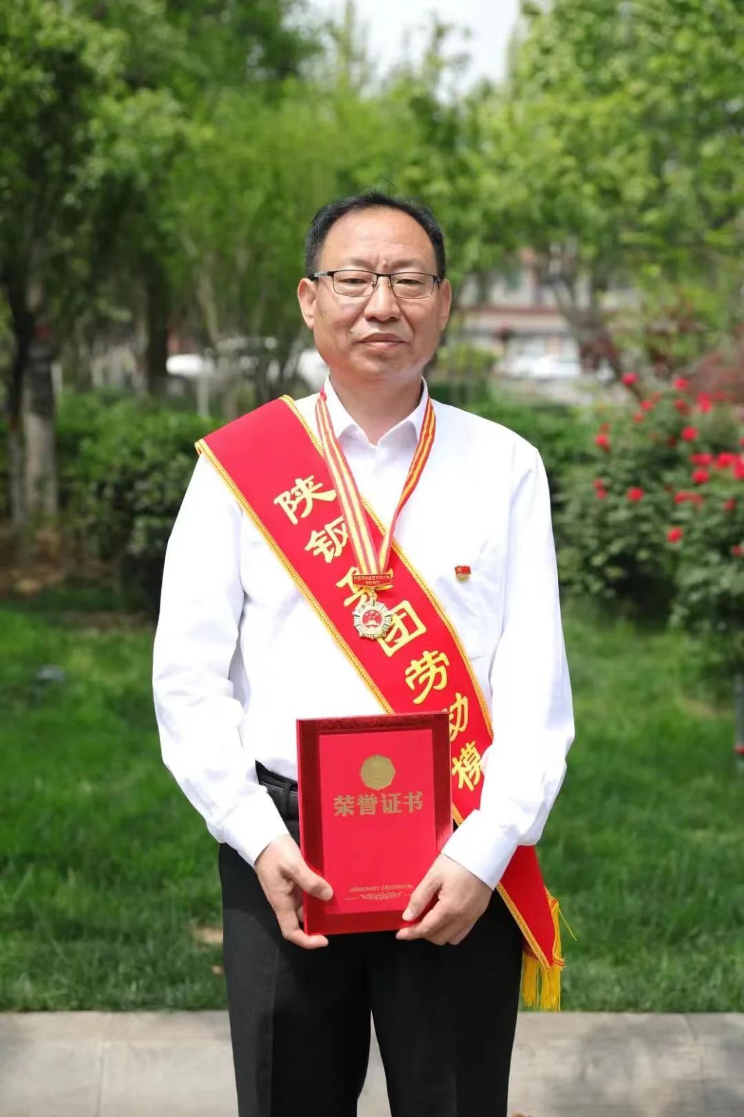 不忘初心 踏浪前行 勇当改革创新路上的“急先锋”——汉钢公司党委委员、烧结厂党委书记、厂长 韦胜利 不忘初心 踏浪前行 勇当改革创新路上的“急先锋”——汉钢公司党委委员、烧结厂党委书记、厂长 韦胜利