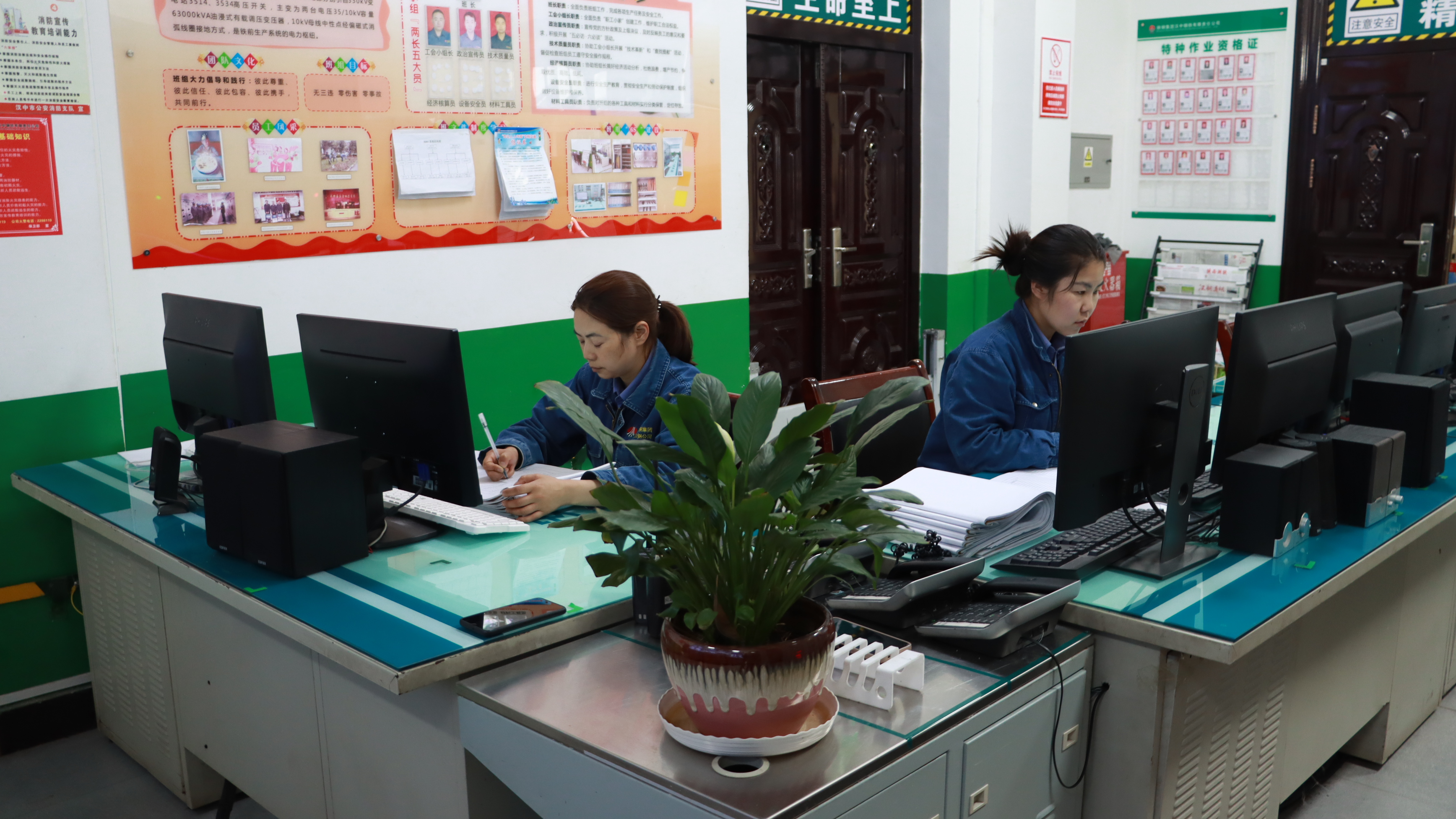 检修一线，他们最帅