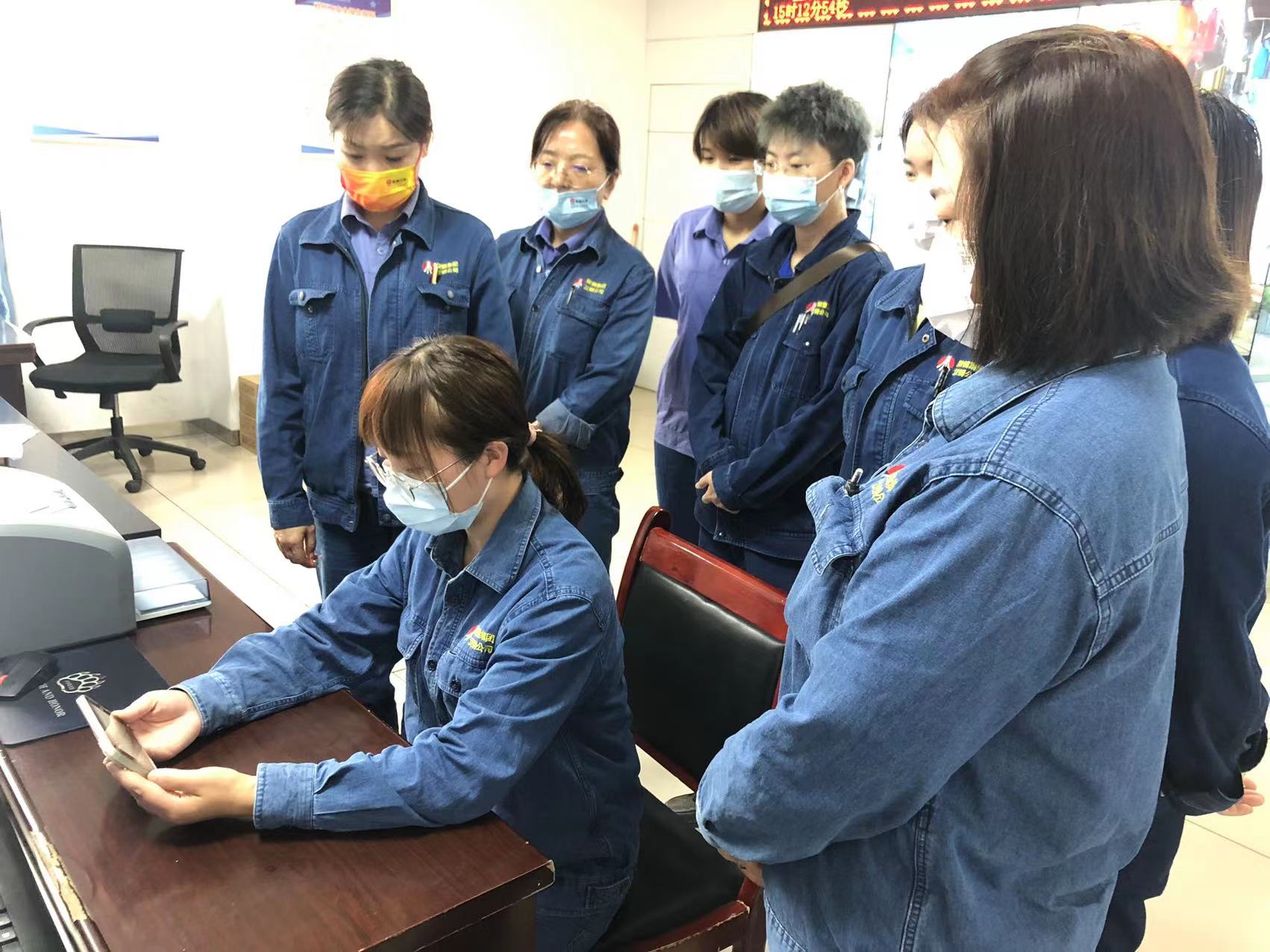 张蓉:安全战线的“全能主播” 张蓉:安全战线的“全能主播”