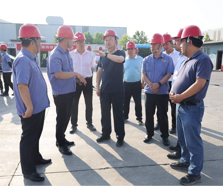 市县领导到公司督导调研中厚板项目建设 市县领导到公司督导调研中厚板项目建设