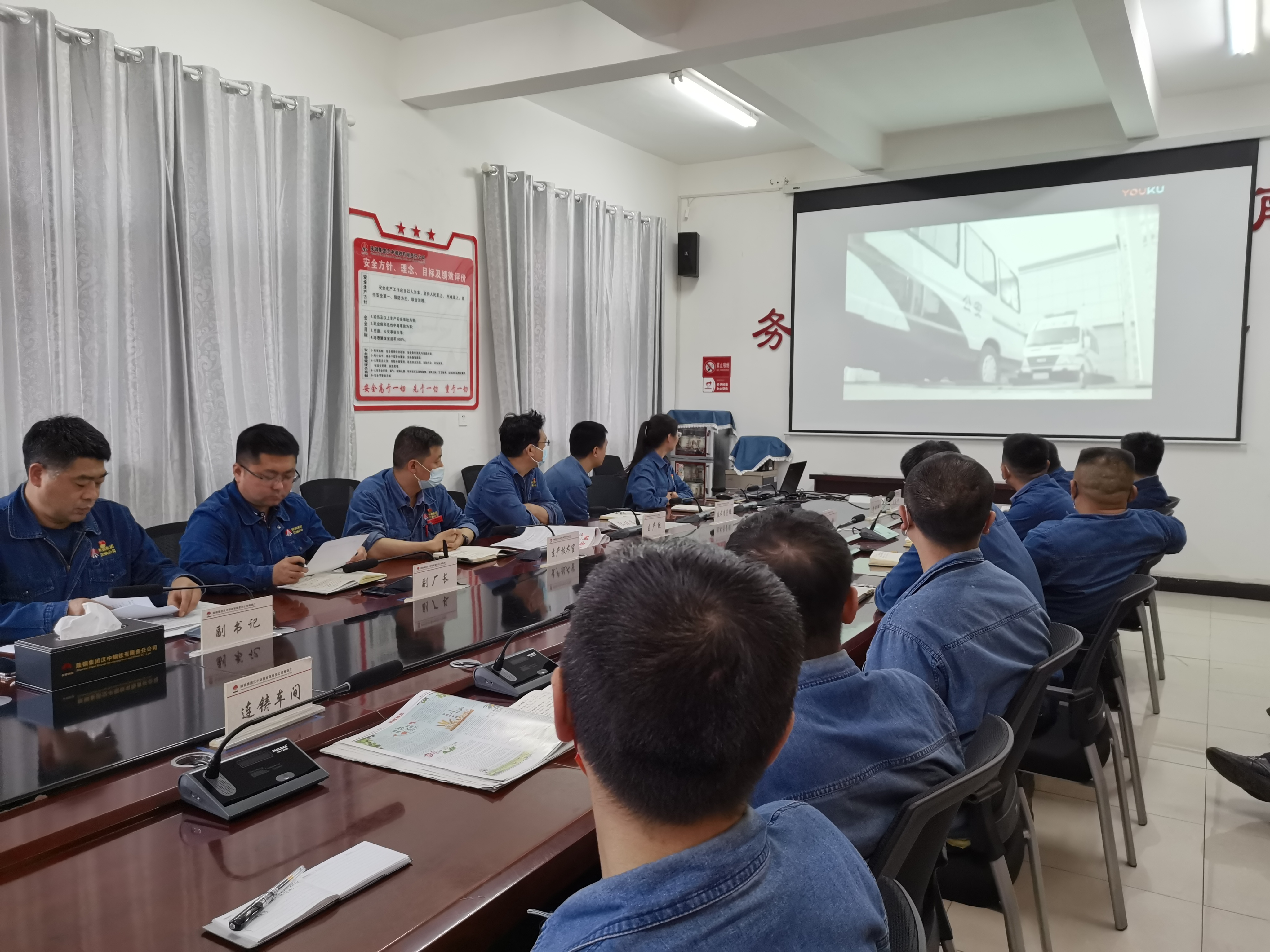 清风劲吹，“廉”花自开