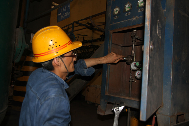 这才是青年该有的样子! 这才是青年该有的样子!