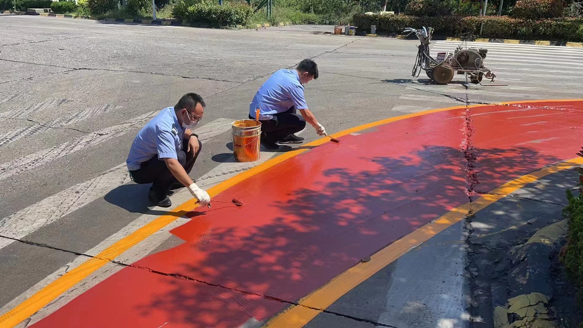 汉钢公司文明交通实践活动效果显著