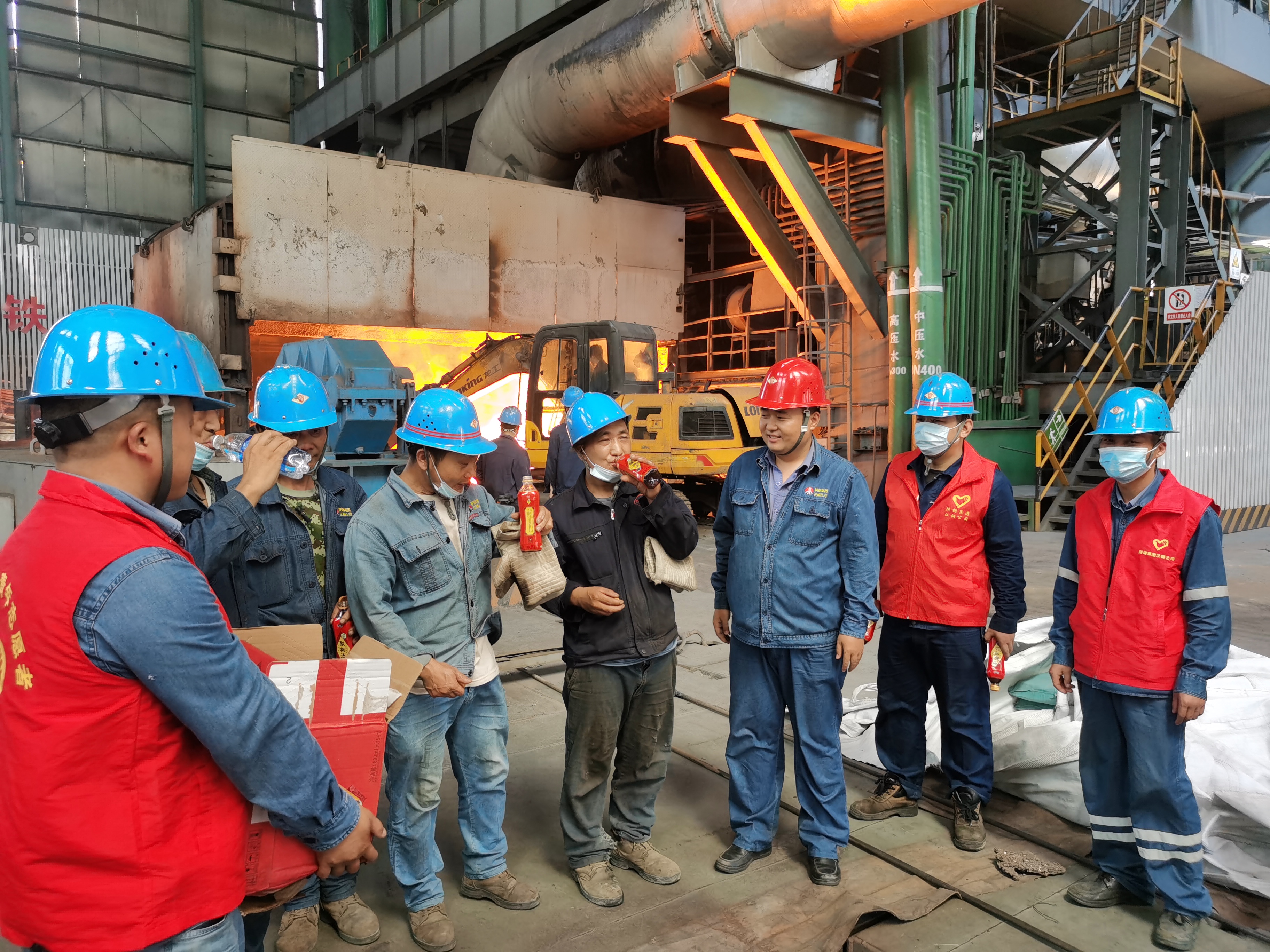 夏日钢城 他们是最美风景 夏日钢城 他们是最美风景