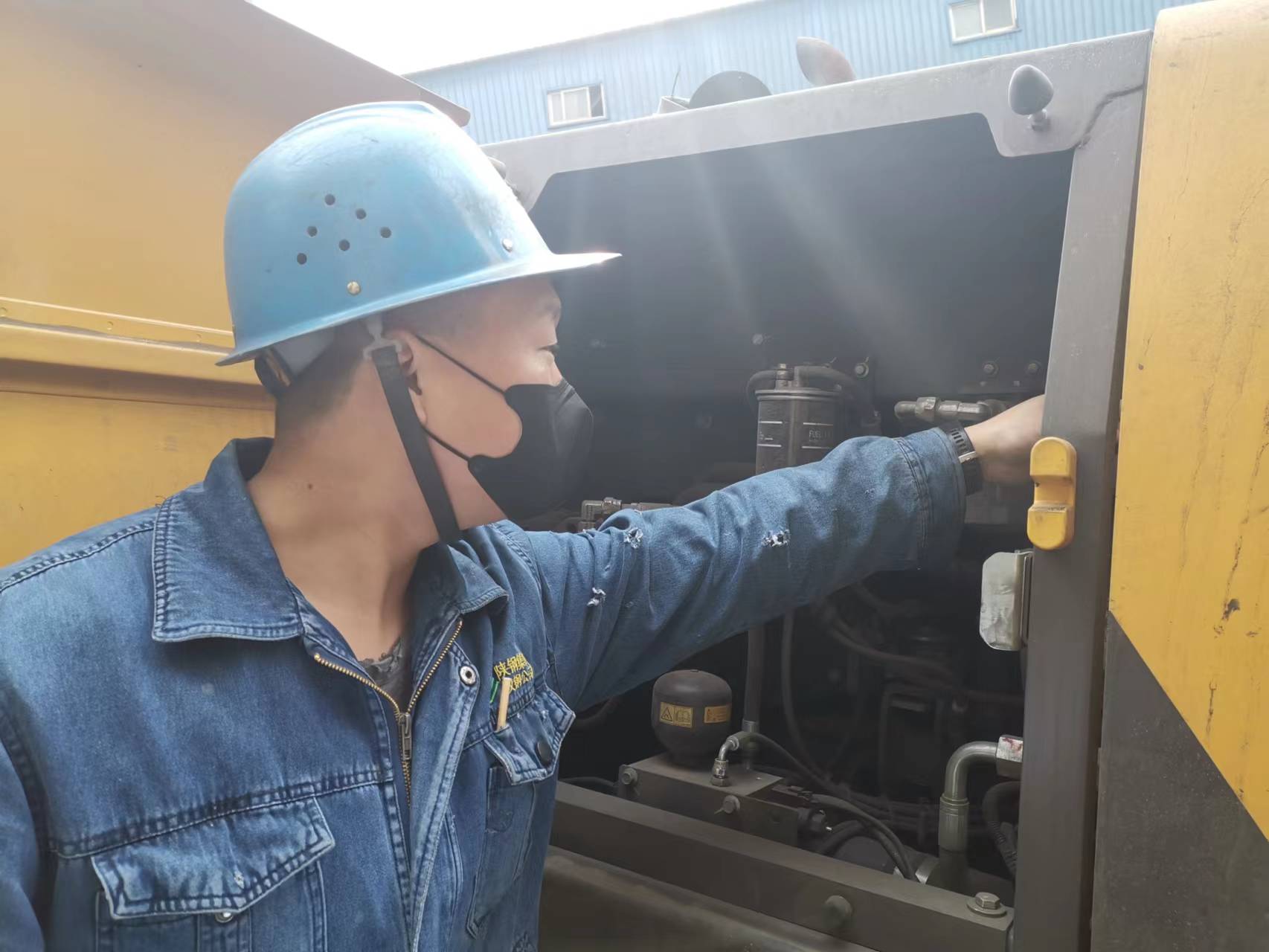 镜头下的安全防线