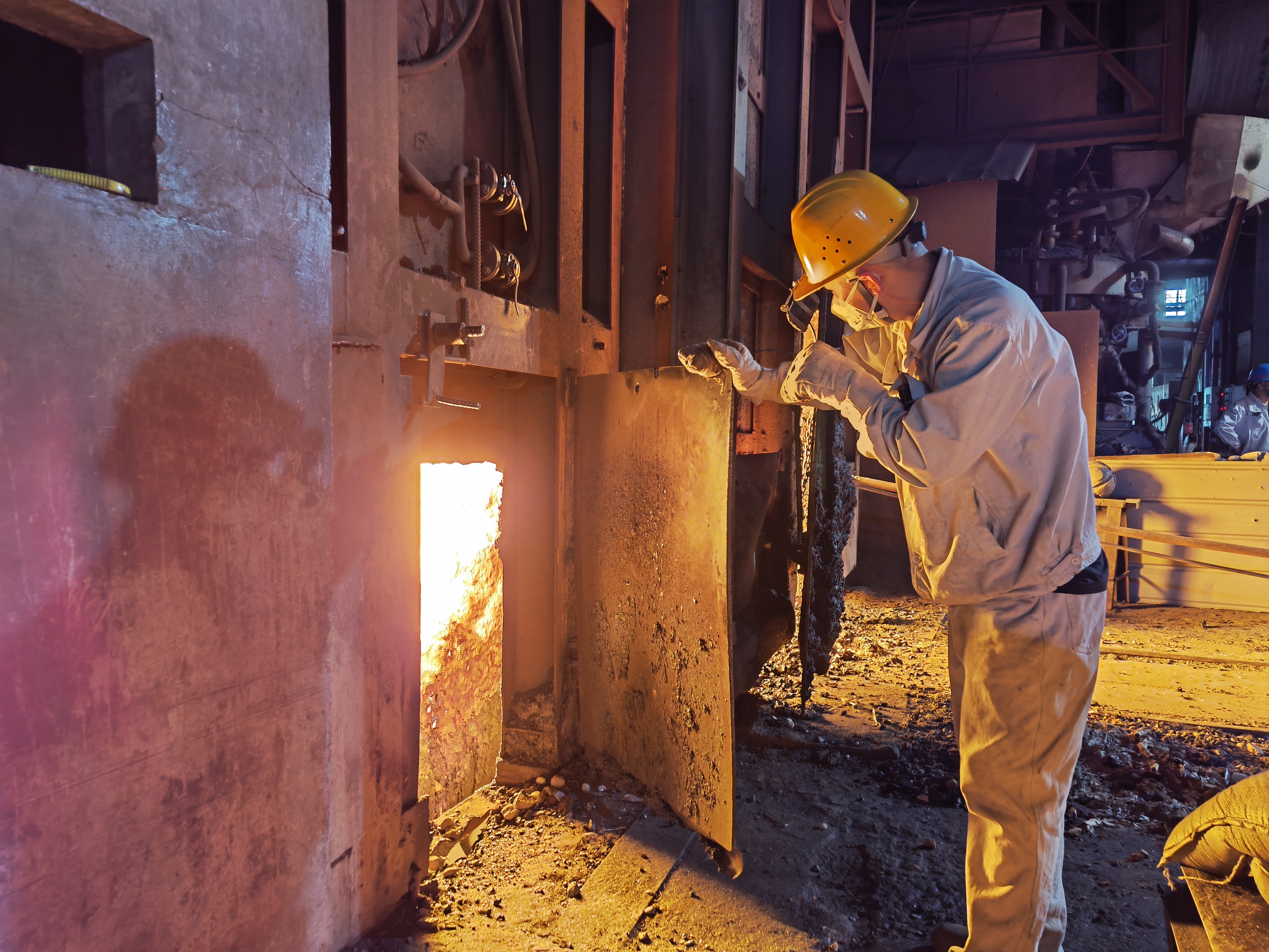 号角催征启新航，踔厉奋发续新征