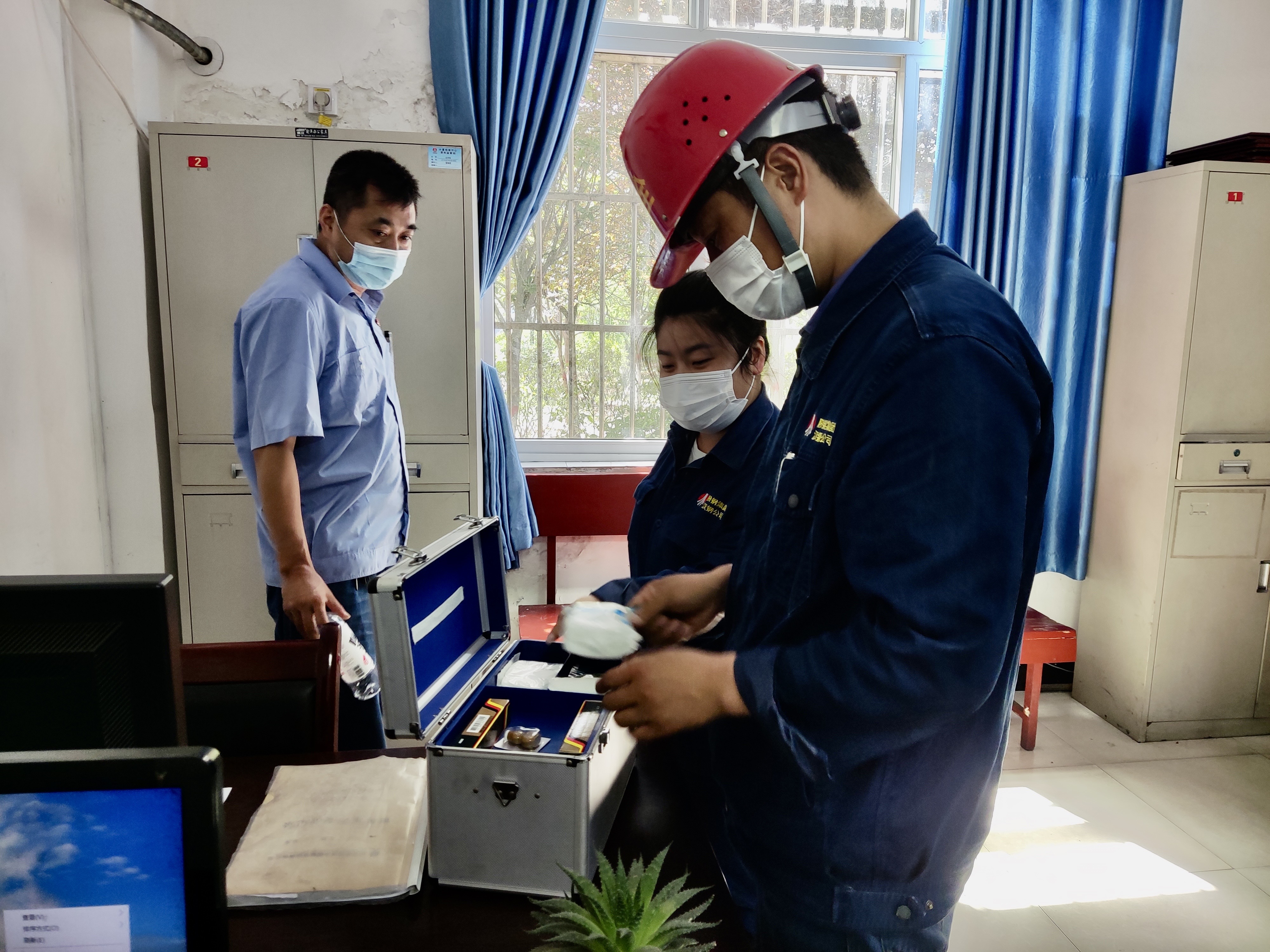 关爱员工办实事,防暑降温促生产 关爱员工办实事,防暑降温促生产