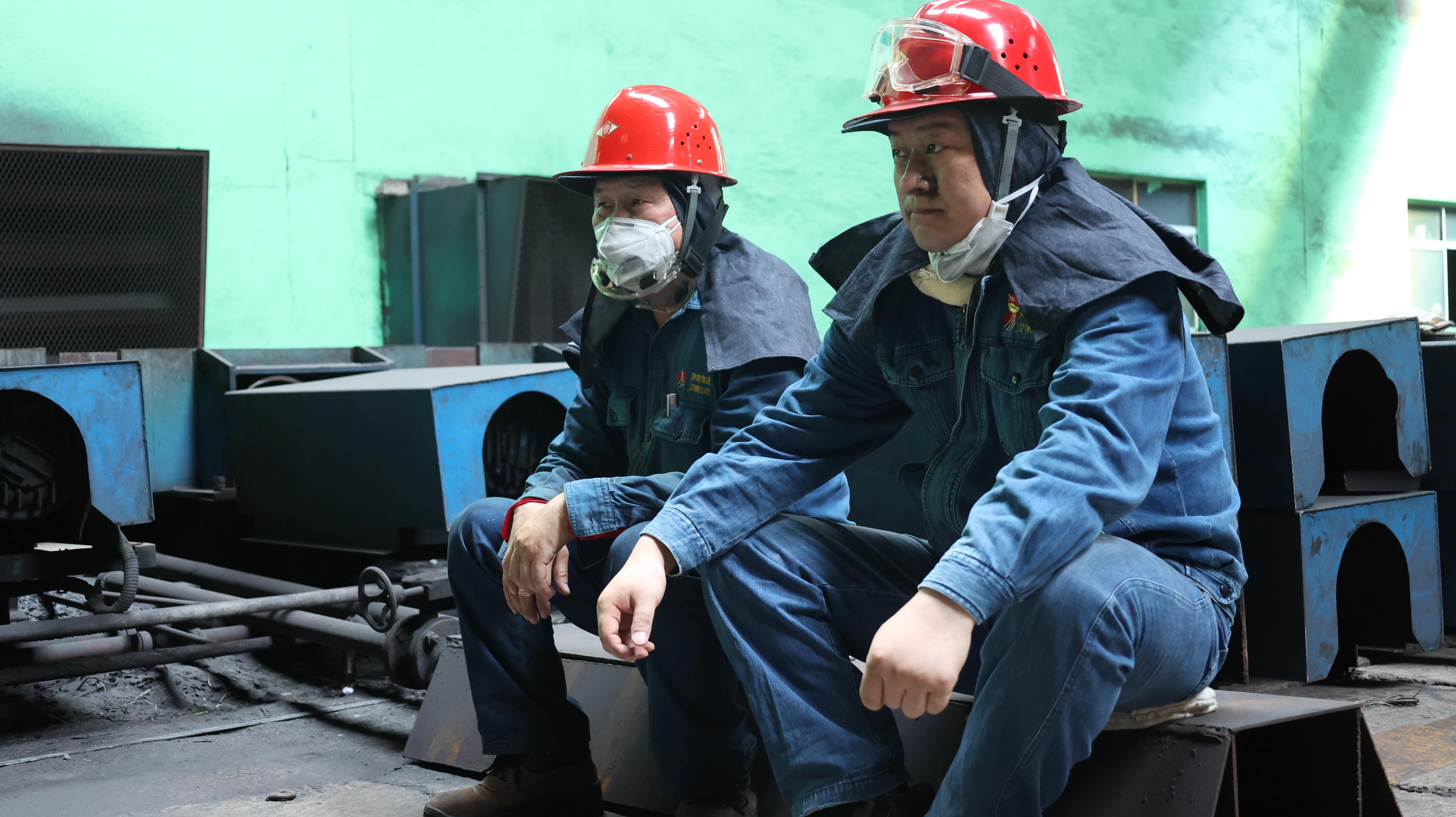 今天  “轧钢汉子”又打了一场硬仗