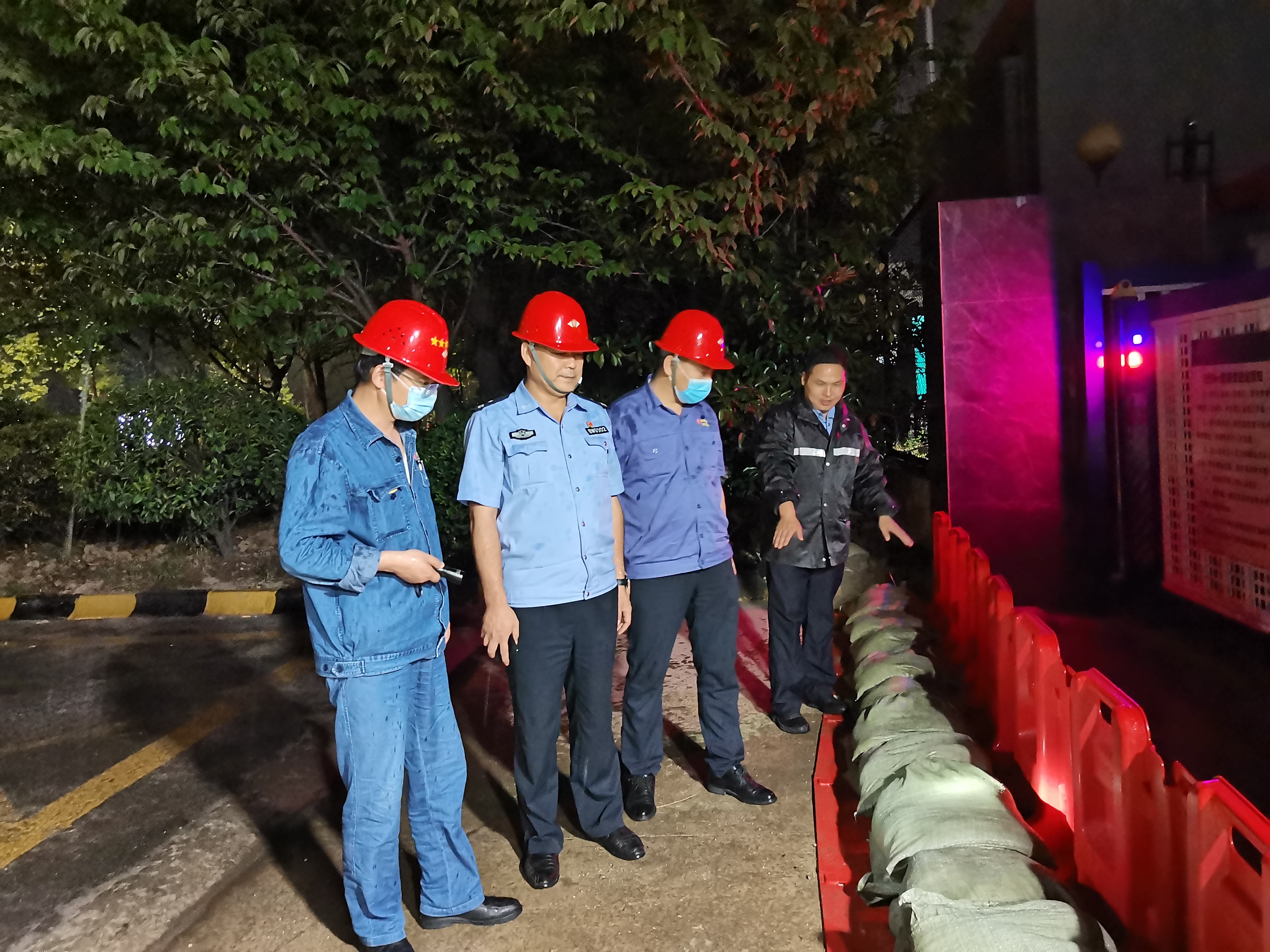 汉钢公司闻“汛”而动！全面筑牢防汛大坝