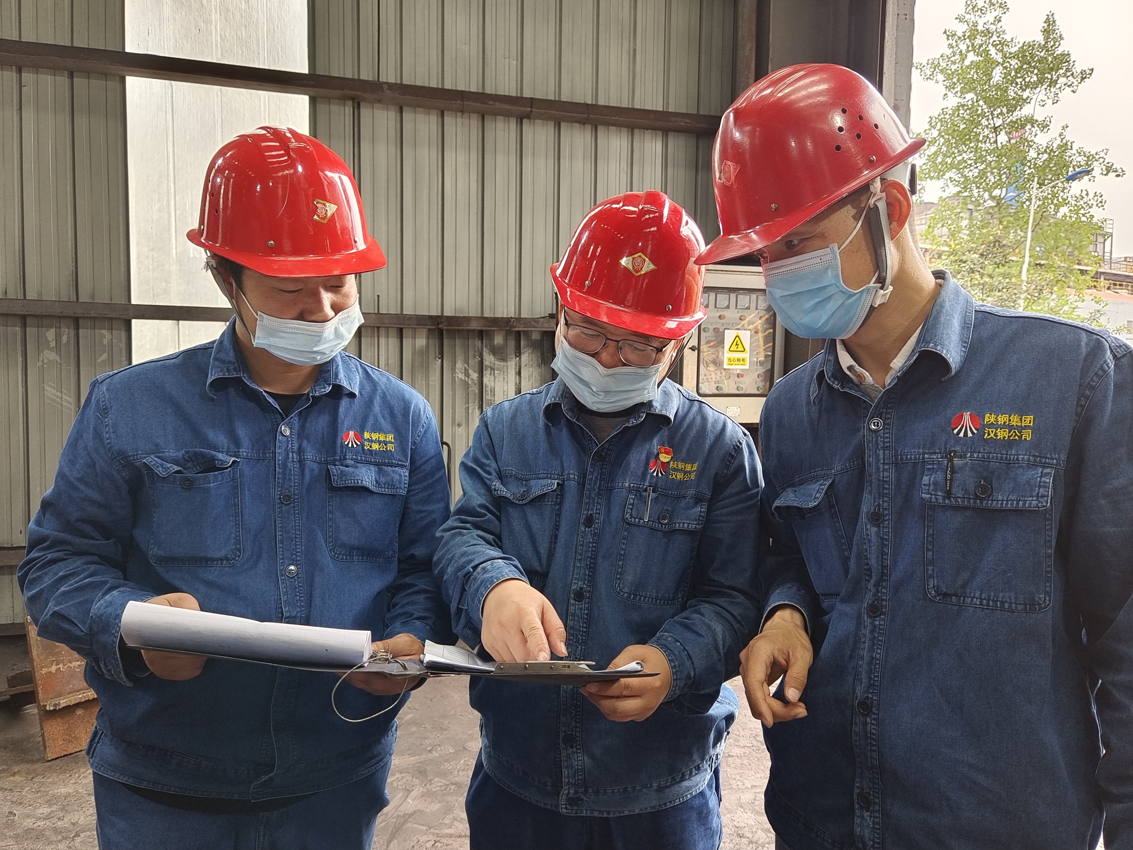 三举措织牢安全生产“防护网”