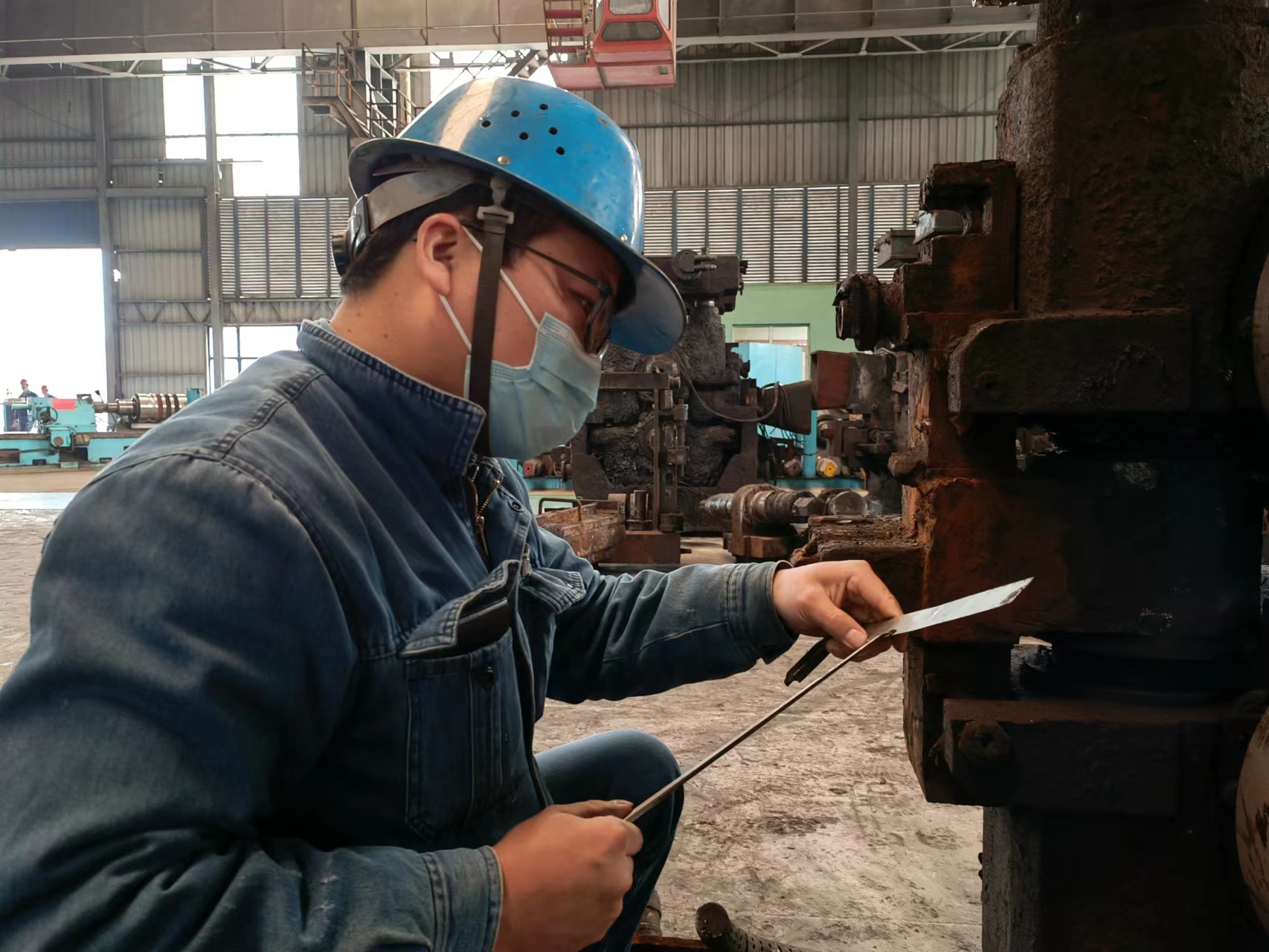 把轧机当“兄弟”的“二黑”班长 把轧机当“兄弟”的“二黑”班长