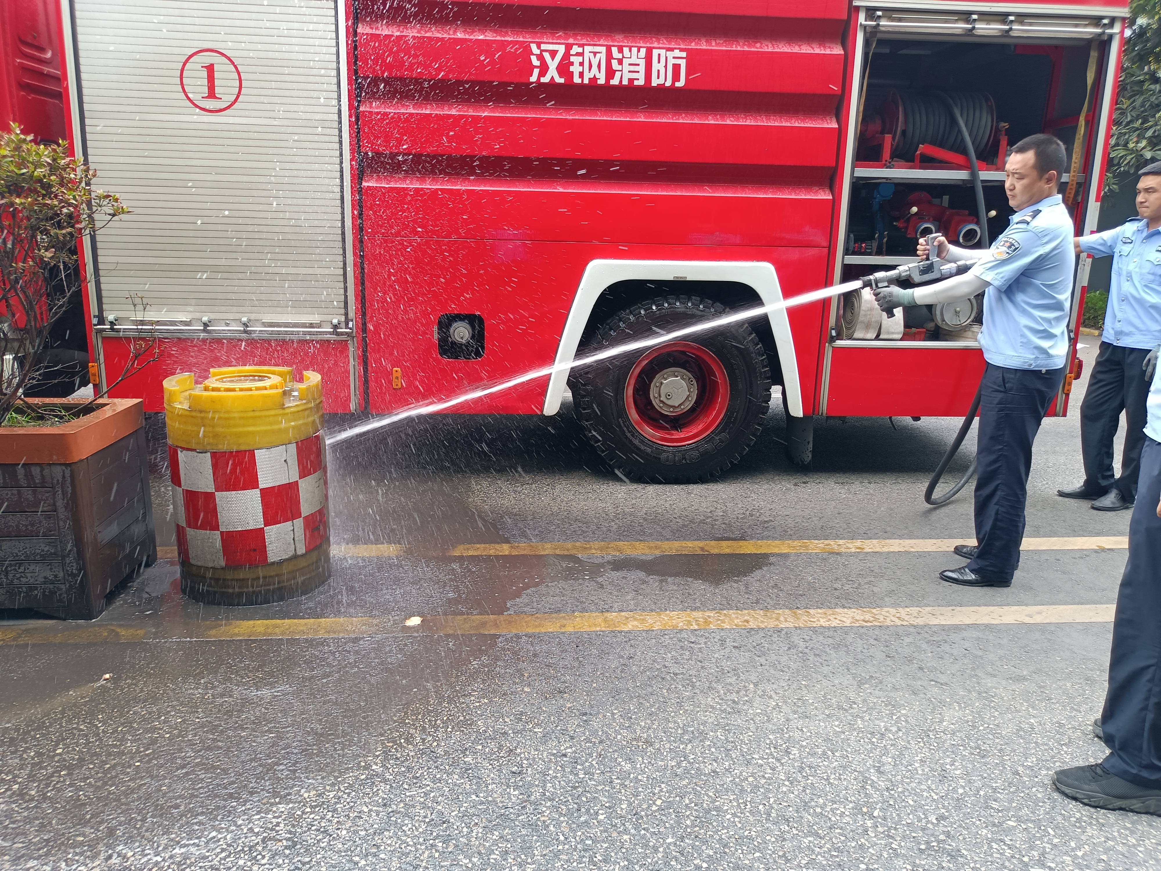 多措并举，交通设施换新貌