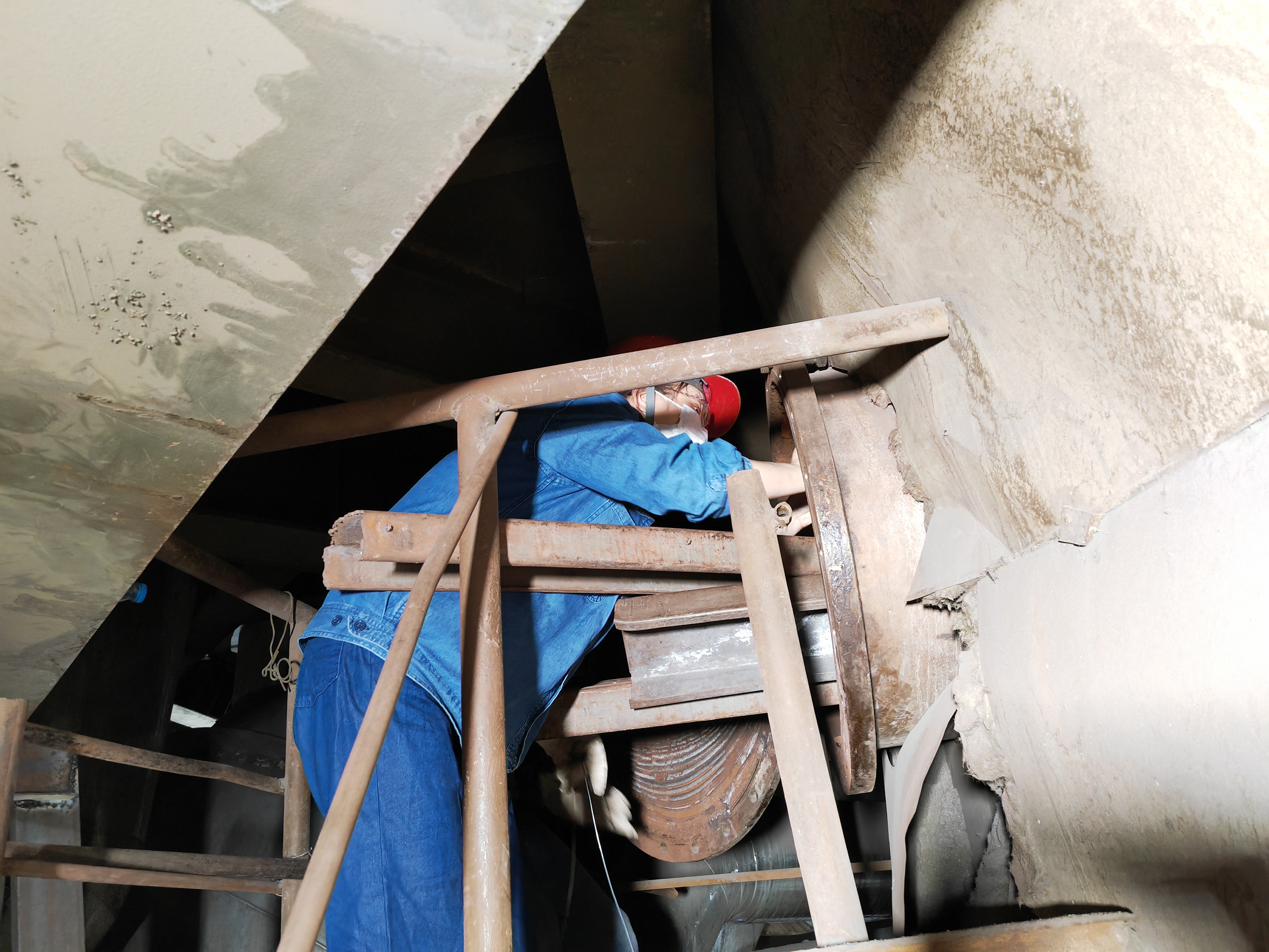 巾帼力量勇担当，撑起检修“半边天”